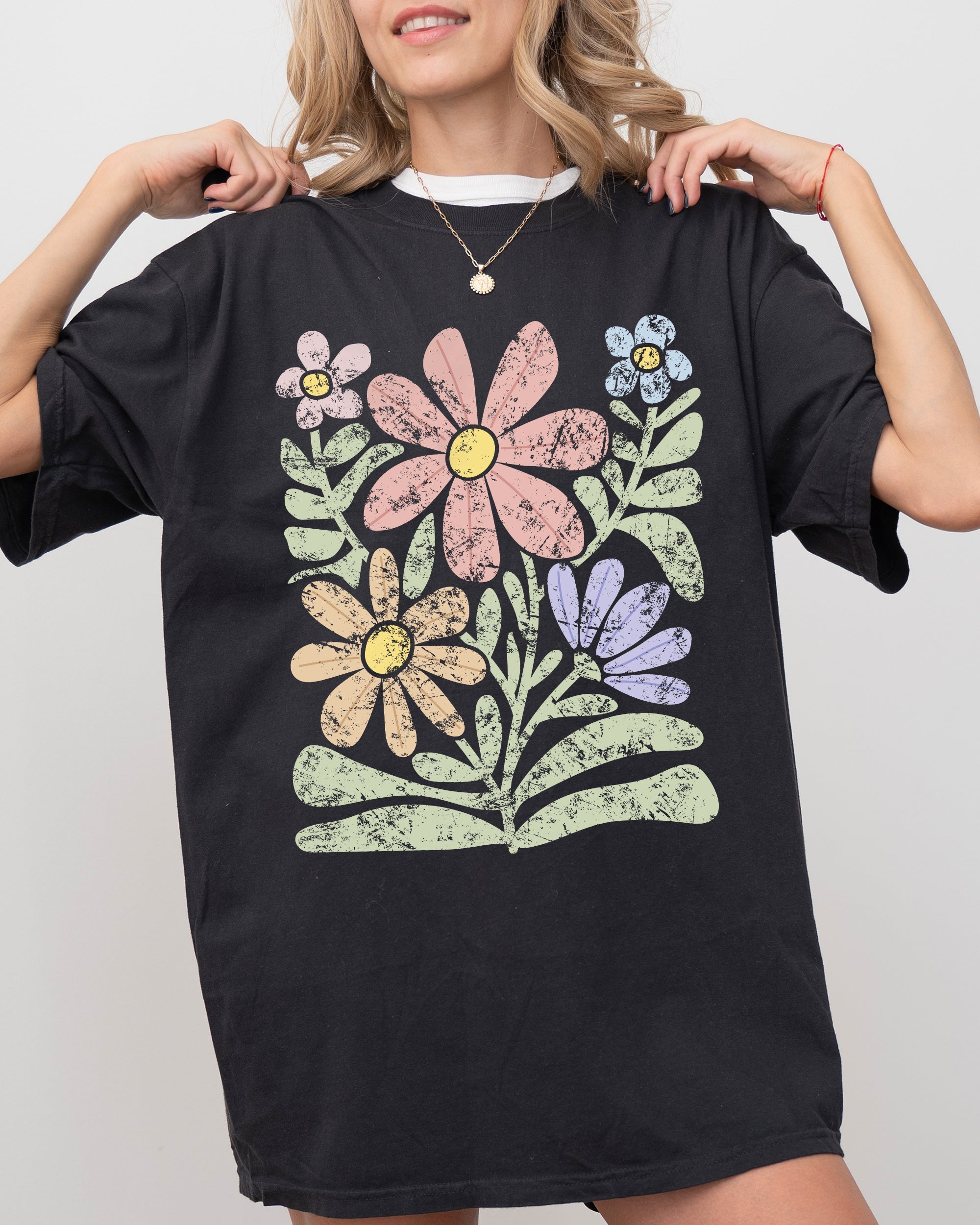 Groovy Gorgeous Abstract Flowers Boho Floral Design Summer Vibes Gardening Festival Nature Inspired Comfort Colors Tee
