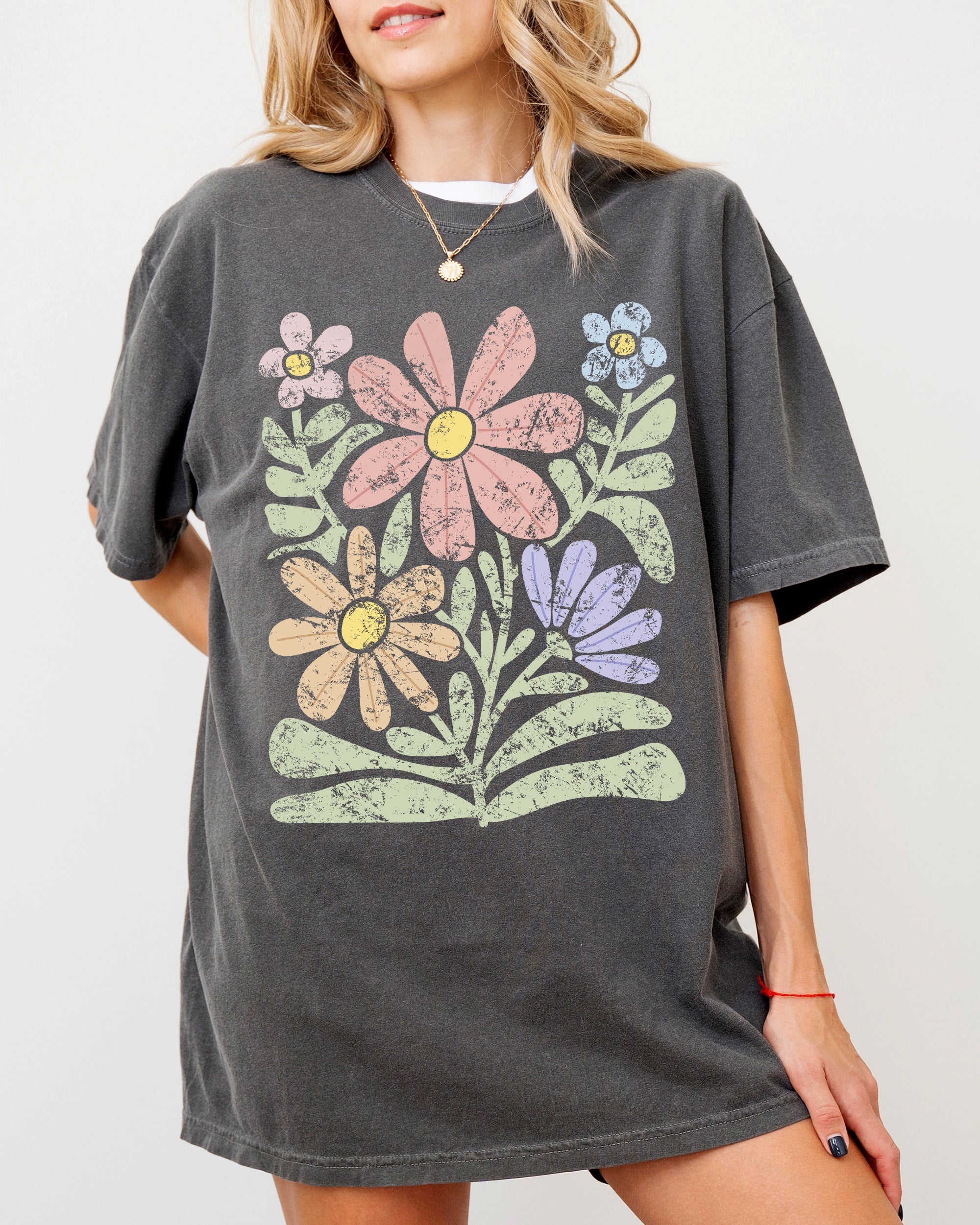 Groovy Gorgeous Abstract Flowers Boho Floral Design Summer Vibes Gardening Festival Nature Inspired Comfort Colors Tee