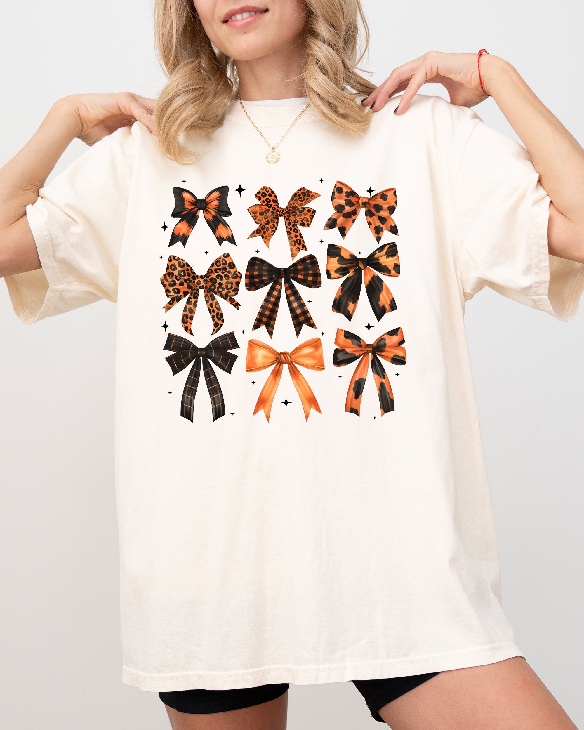 Halloween Bows Girly Ribbons Coquette Spooky Autumn Fall Thanksgiving Comfort Colors Tee