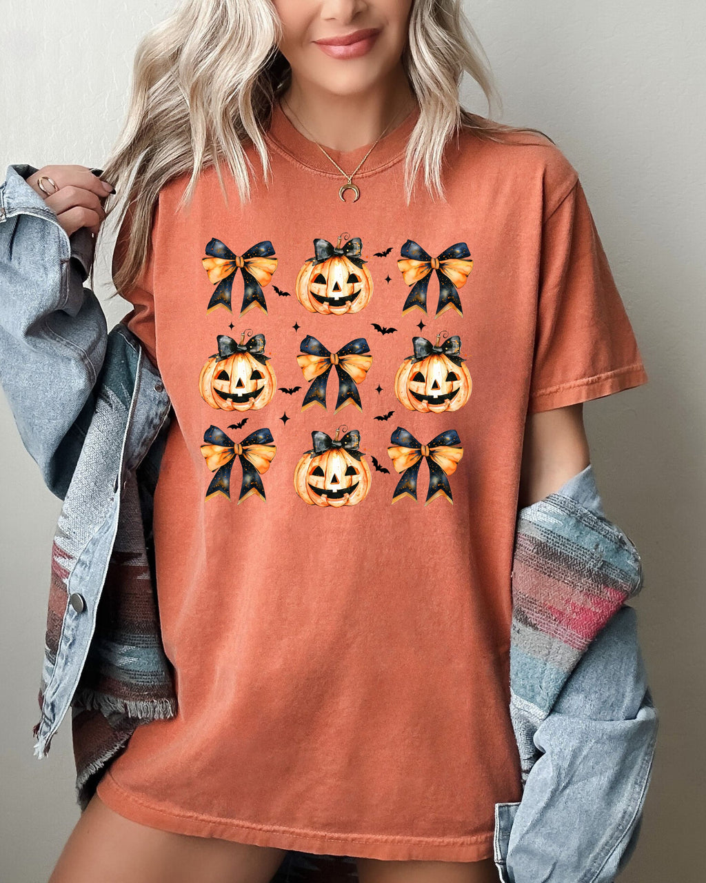 Halloween Pumpkins Bows Jack-O-Lantern Girly Ribbons Coquette Spooky Autumn Fall Thanksgiving Comfort Colors Tee