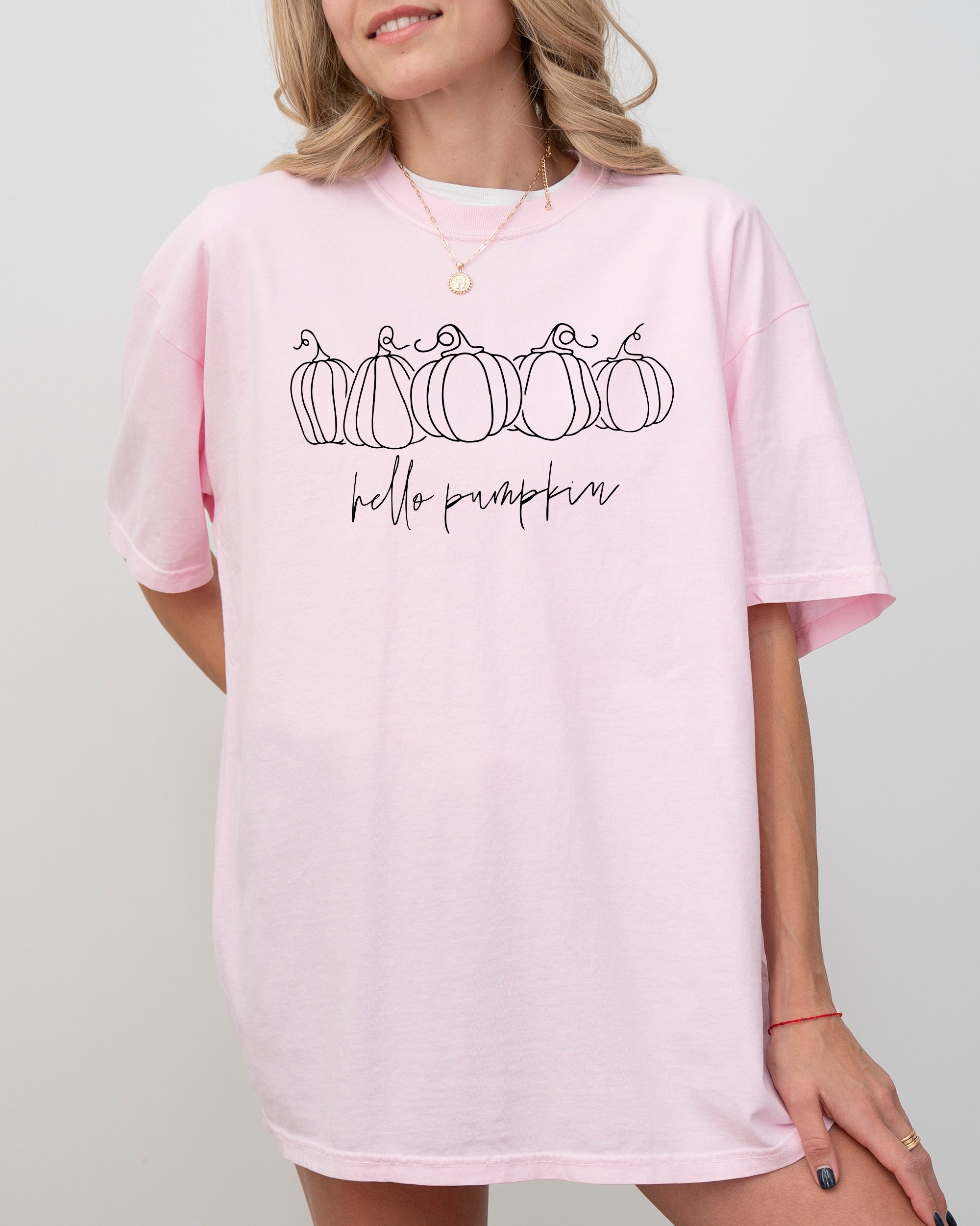 Hello Pumpkin Minimal Line Art Autumn Halloween Cozy Vintage Aesthetic Comfort Colors Tee