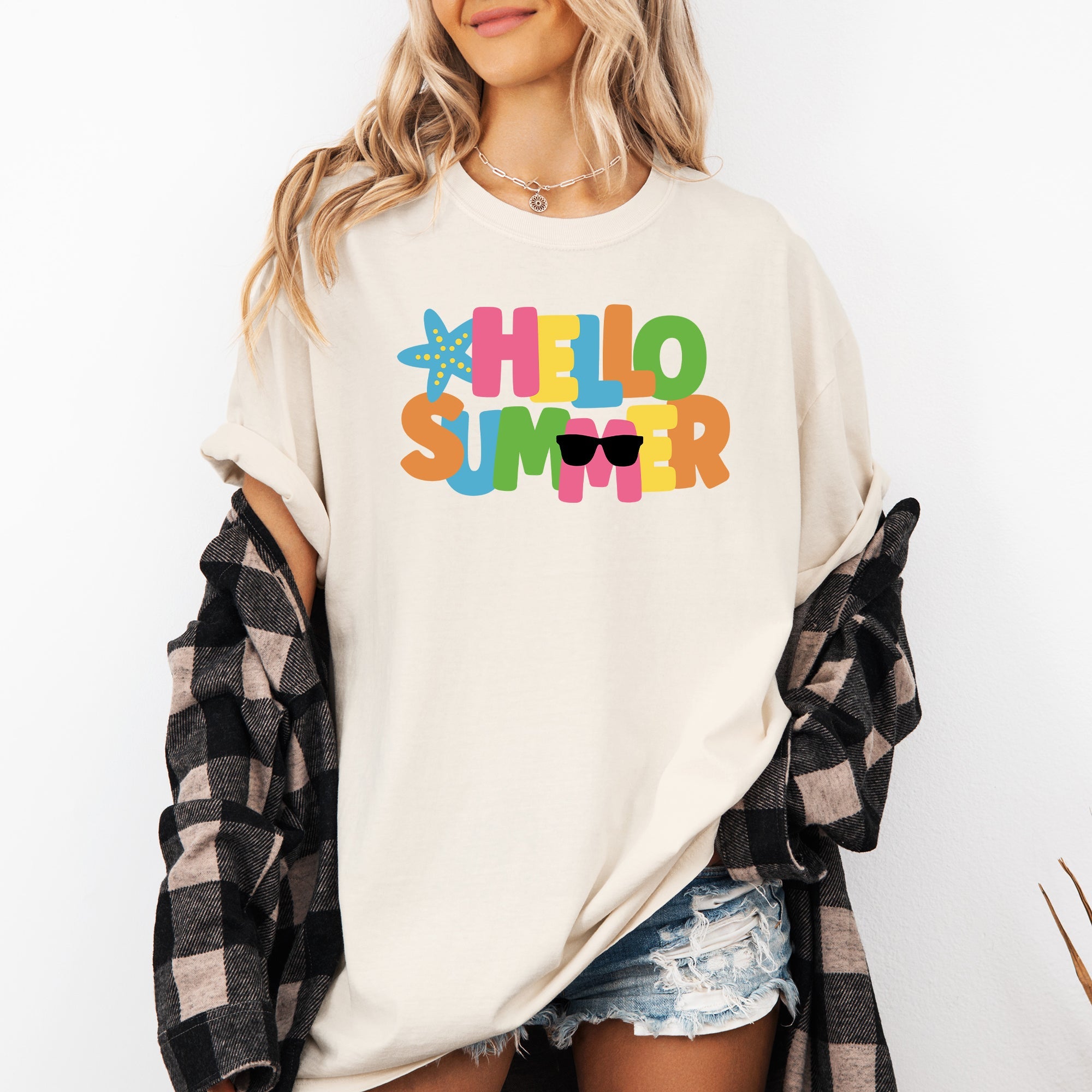 Hello Summer Colorful Retro Beach Vibes Festival Print Summer Splash Edition Comfort Colors Tee