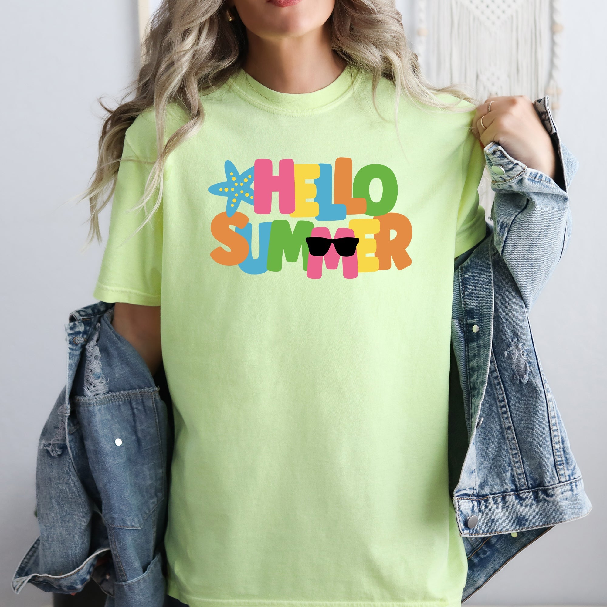 Hello Summer Colorful Retro Beach Vibes Festival Print Summer Splash Edition Comfort Colors Tee