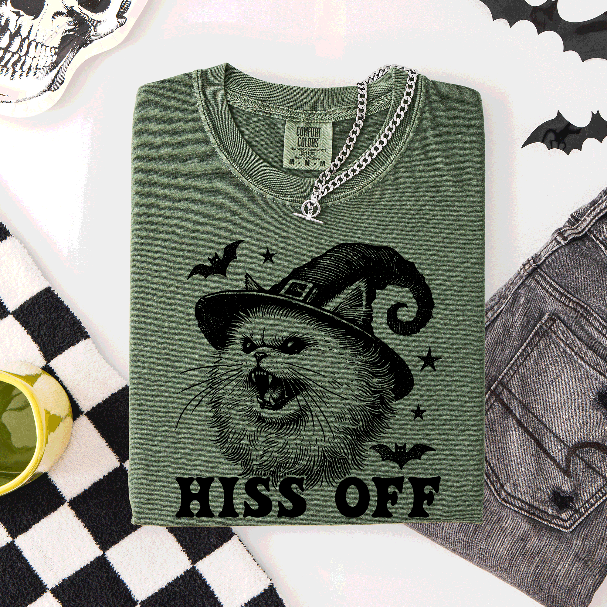 Hiss Off Cat Halloween Witch Funny For Cat Lovers And Halloween Enthusiasts Comfort Colors Tee