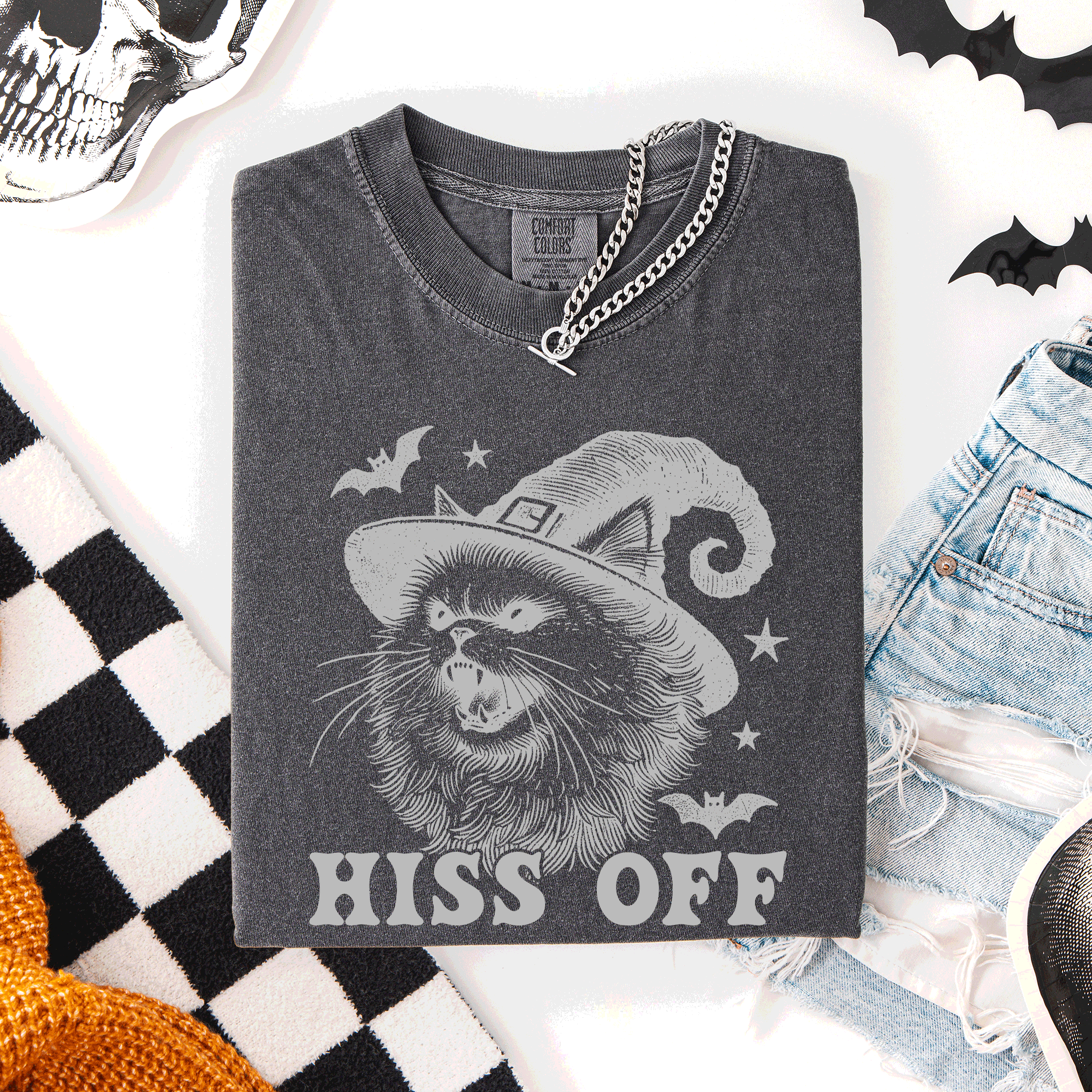 Hiss Off Cat Halloween Witch Funny For Cat Lovers And Halloween Enthusiasts Comfort Colors Tee