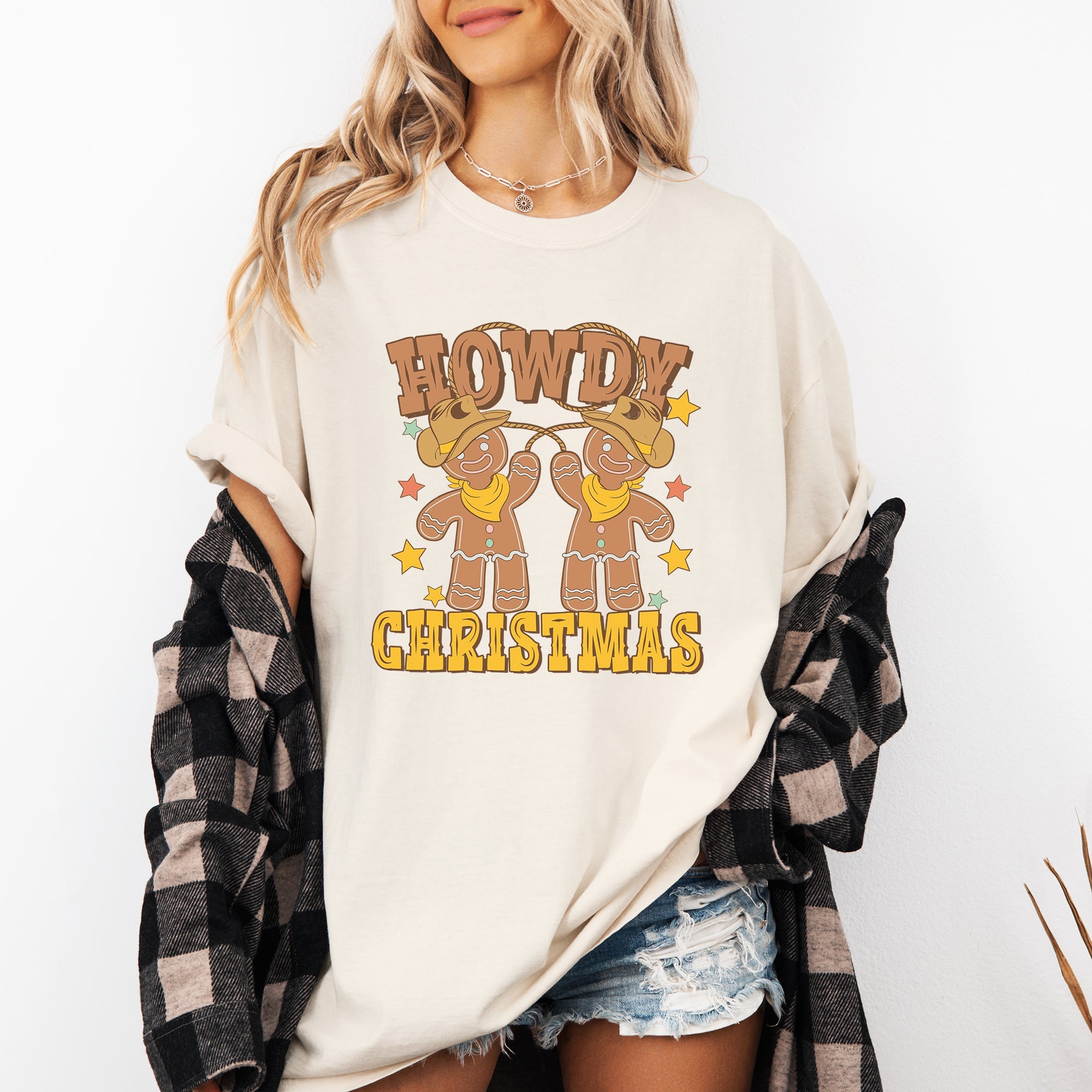 Howdy Christmas Gingerbread Men Western Cowboy Vintage Rustic Americana Celebration Comfort Colors Tee