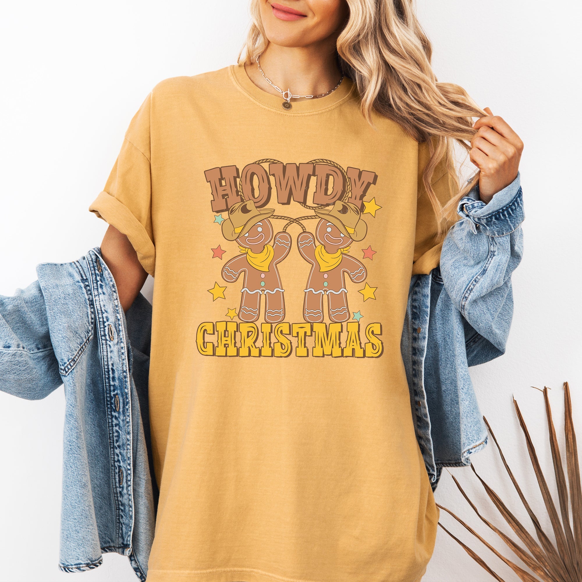 Howdy Christmas Gingerbread Men Western Cowboy Vintage Rustic Americana Celebration Comfort Colors Tee