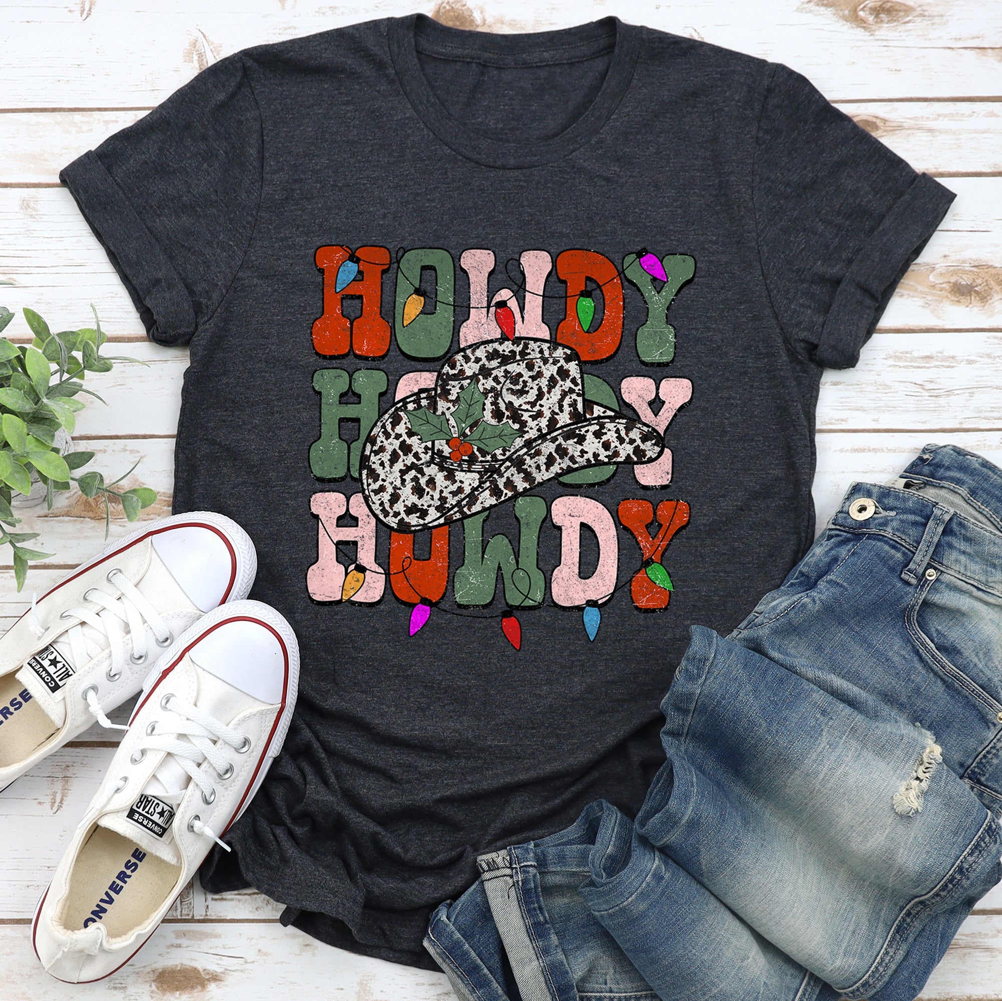 Howdy Christmas Leopard Print Cowboy Hat Retro Text Vintage Western Holiday Graphic Tee