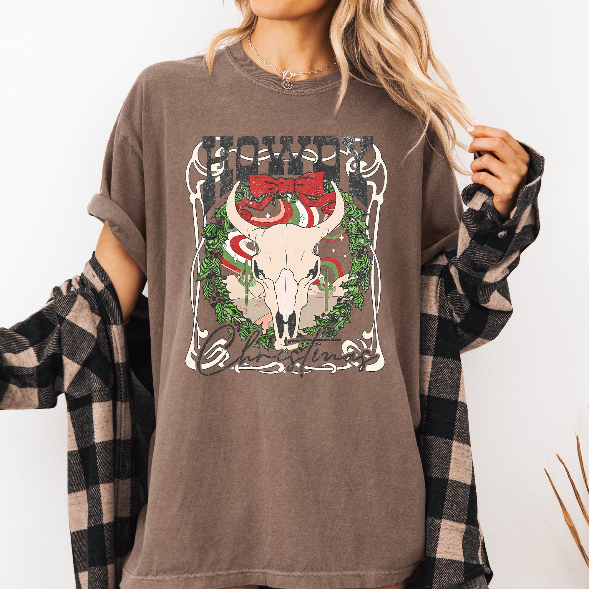 Howdy Christmas Skull Western Cowboy Vintage Holiday Western Illustration Comfort Colors Tee