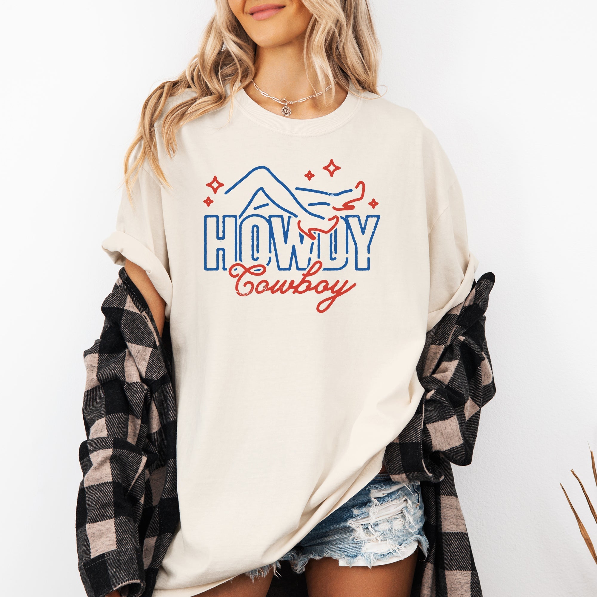 Howdy Cowboy Neon Las Vegas Retro Western Country Vintage Classic Comfort Colors Tee