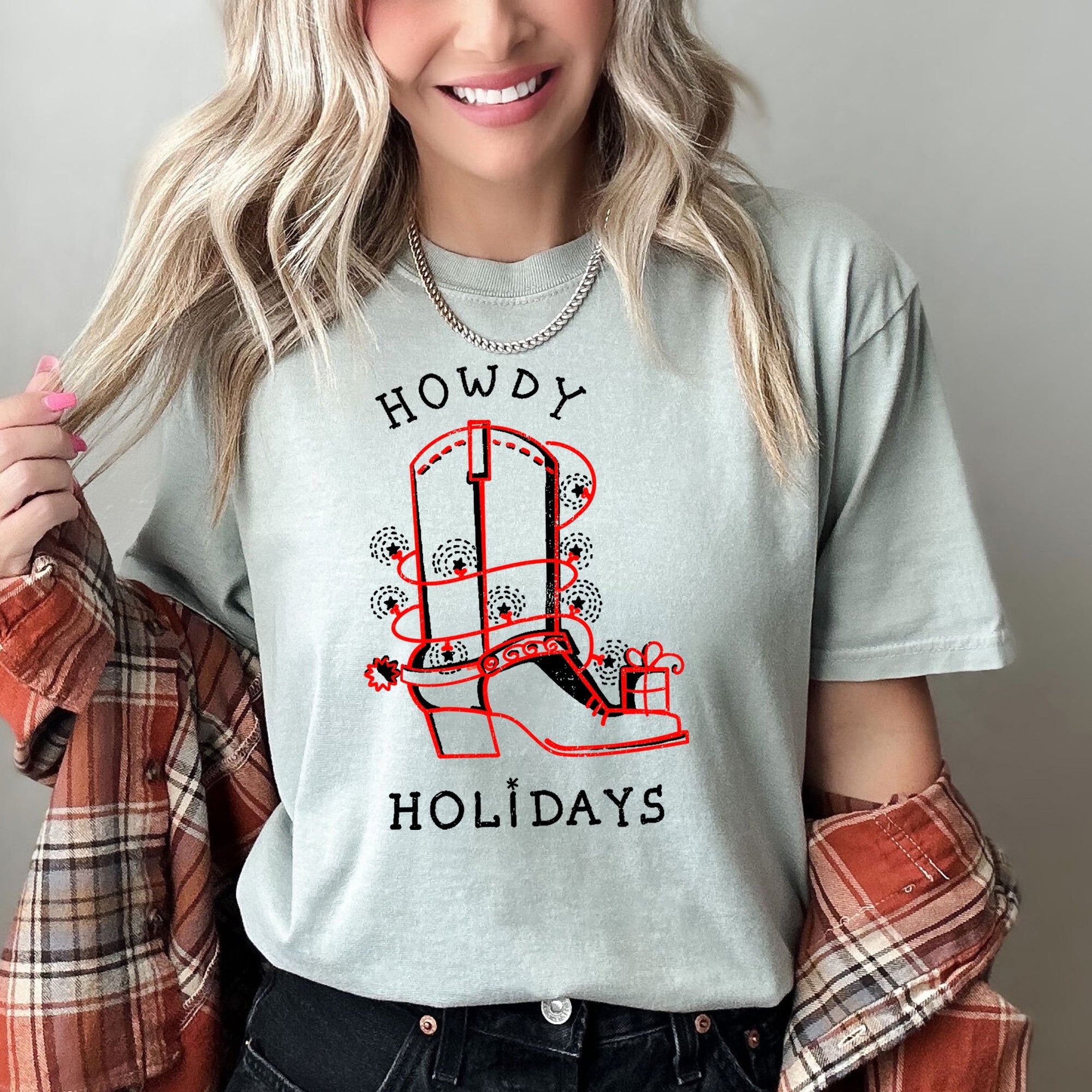 Howdy Holidays Christmas Cowboy Boot Retro Western Style Festive Vintage Comfort Colors Tee