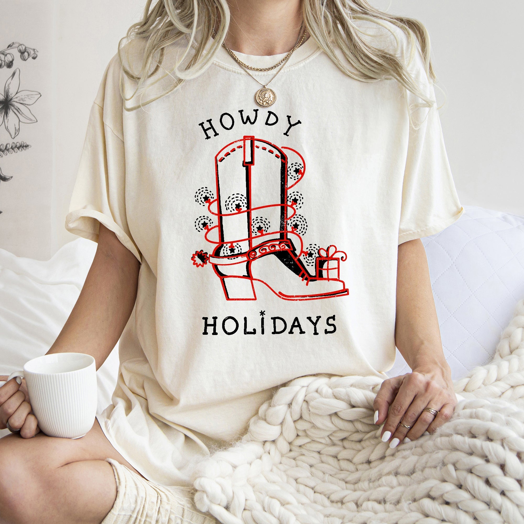 Howdy Holidays Christmas Cowboy Boot Retro Western Style Festive Vintage Comfort Colors Tee