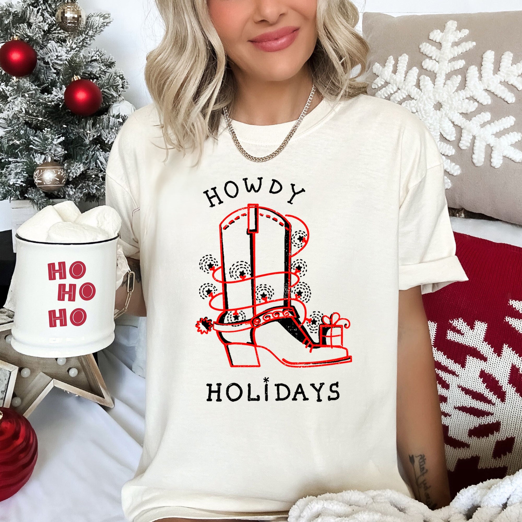 Howdy Holidays Christmas Cowboy Boot Retro Western Style Festive Vintage Comfort Colors Tee