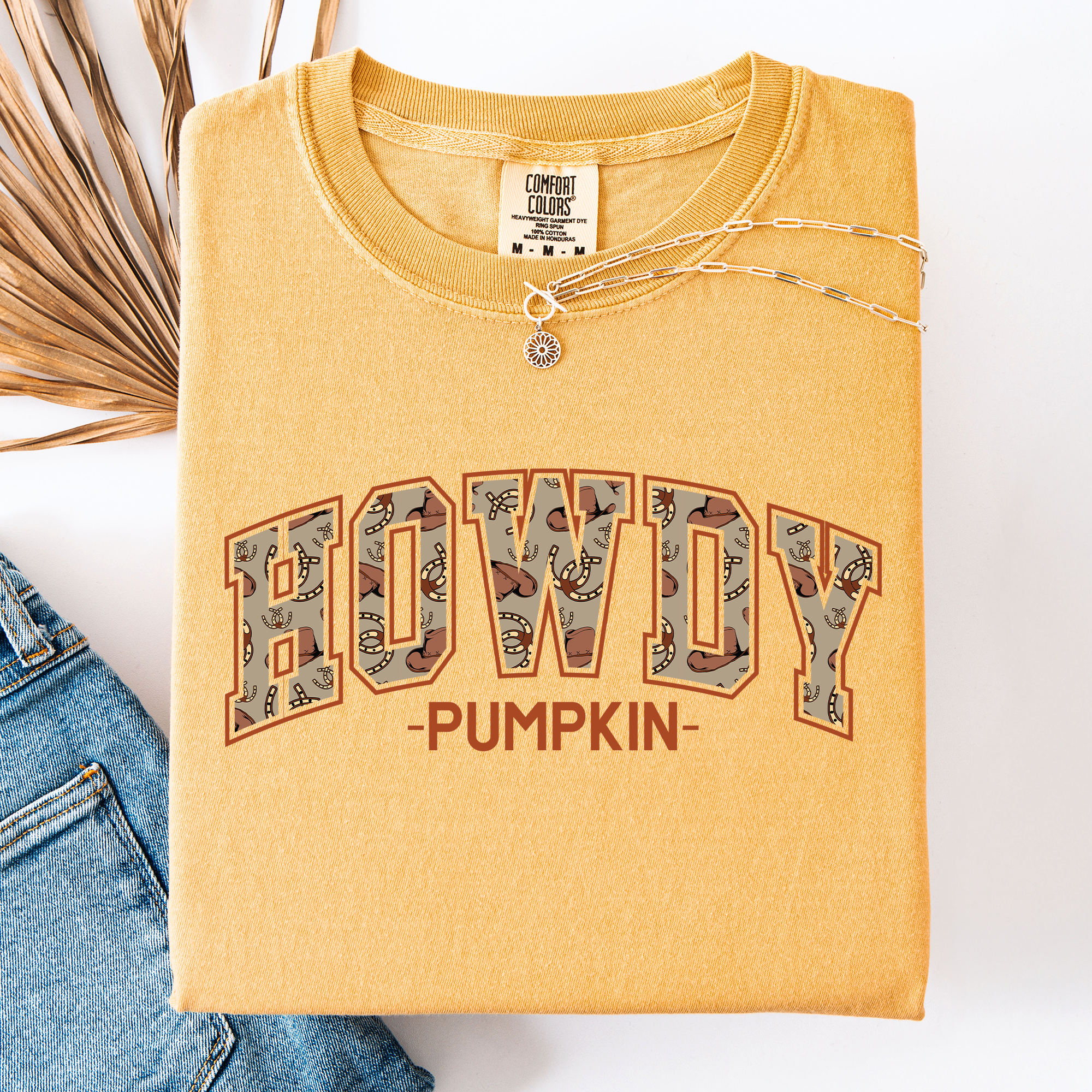 Howdy Pumpkin Fall Brush Stroke Floral Pumpkin Frame Vintage Varsity Collegiate Autumn Graphic Comfort Colors Tee