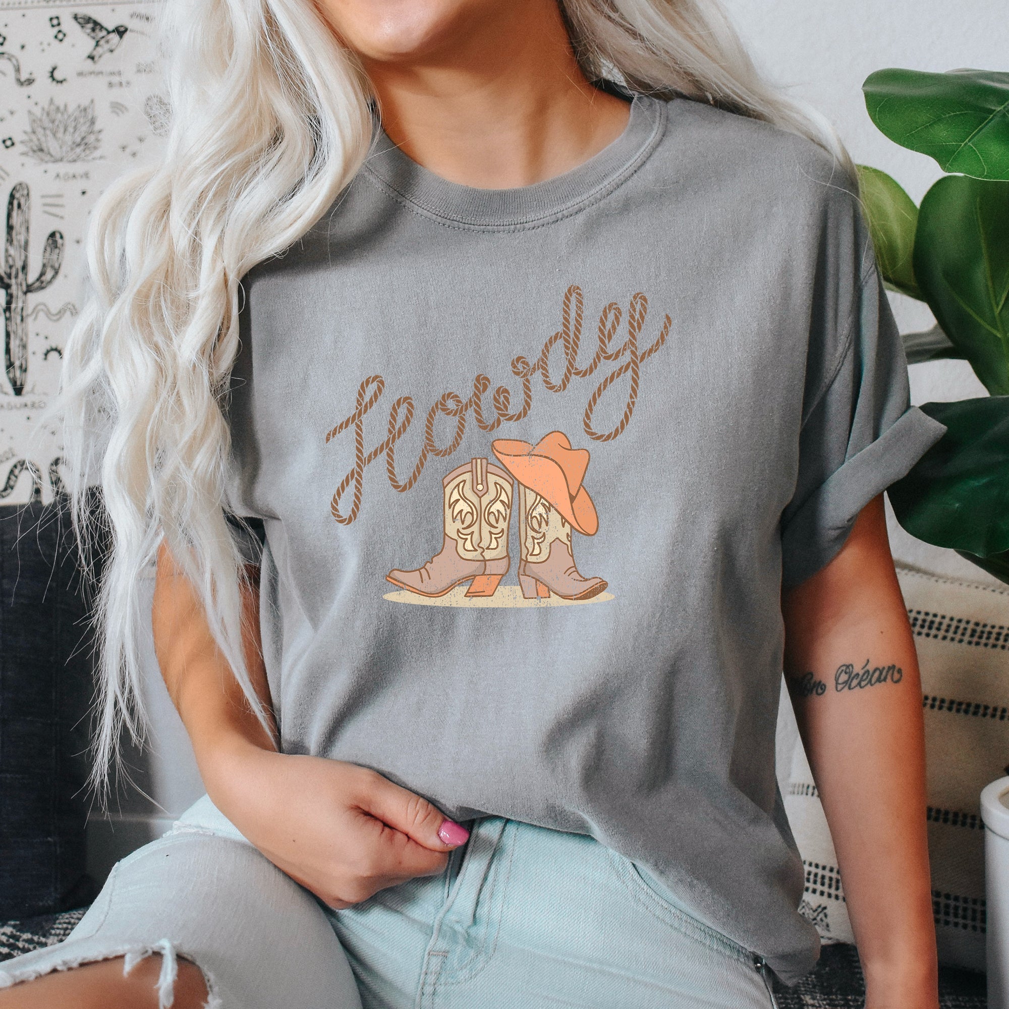 Howdy Cowboy Boots Western Country Cowgirl Vintage Sunset Print Comfort Colors Tee