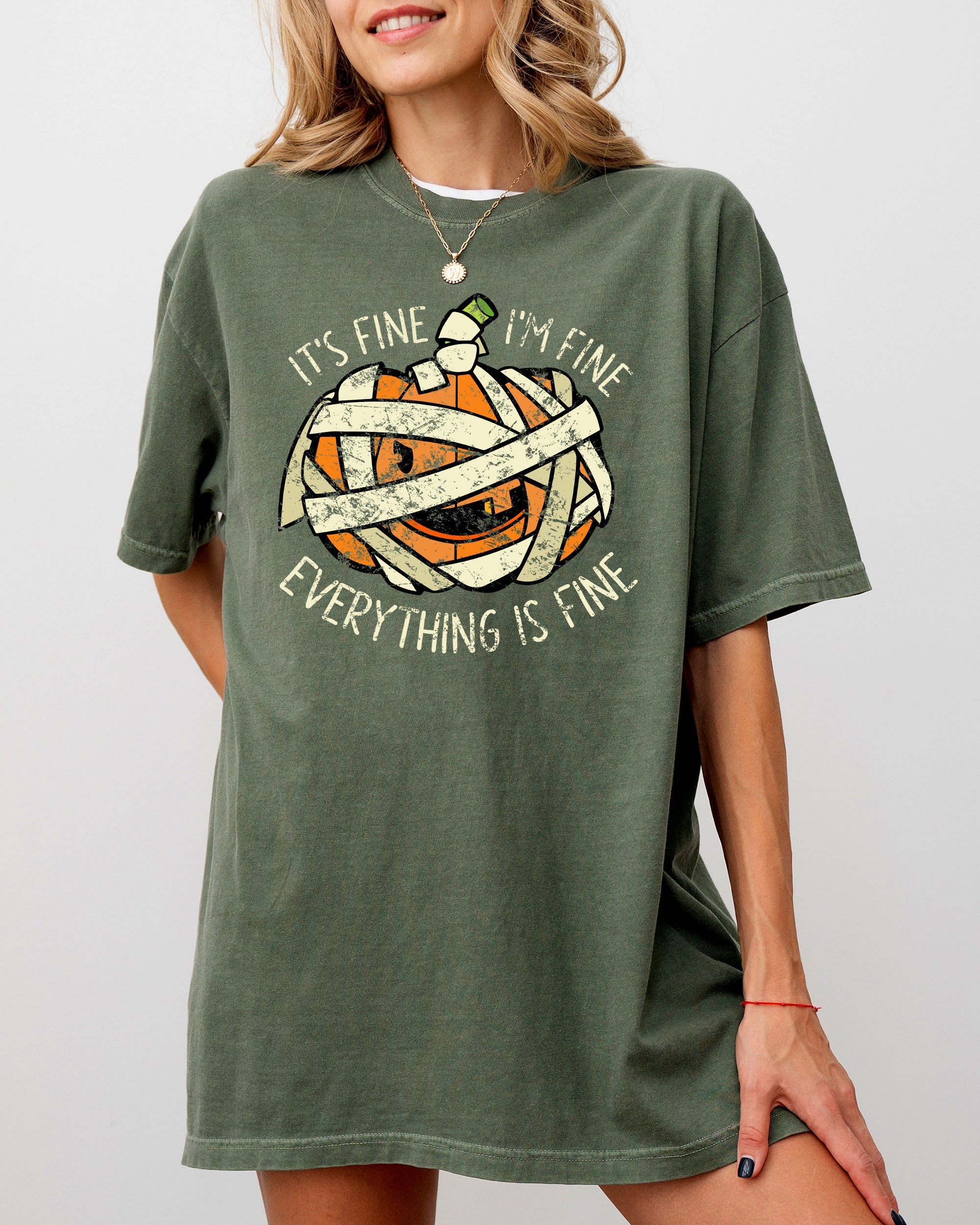 It's Fine, I'm Fine, Everything Is Fine Pumpkin Halloween Jack-O-Lantern Spooky Fall Autumn Comfort Colors Tee