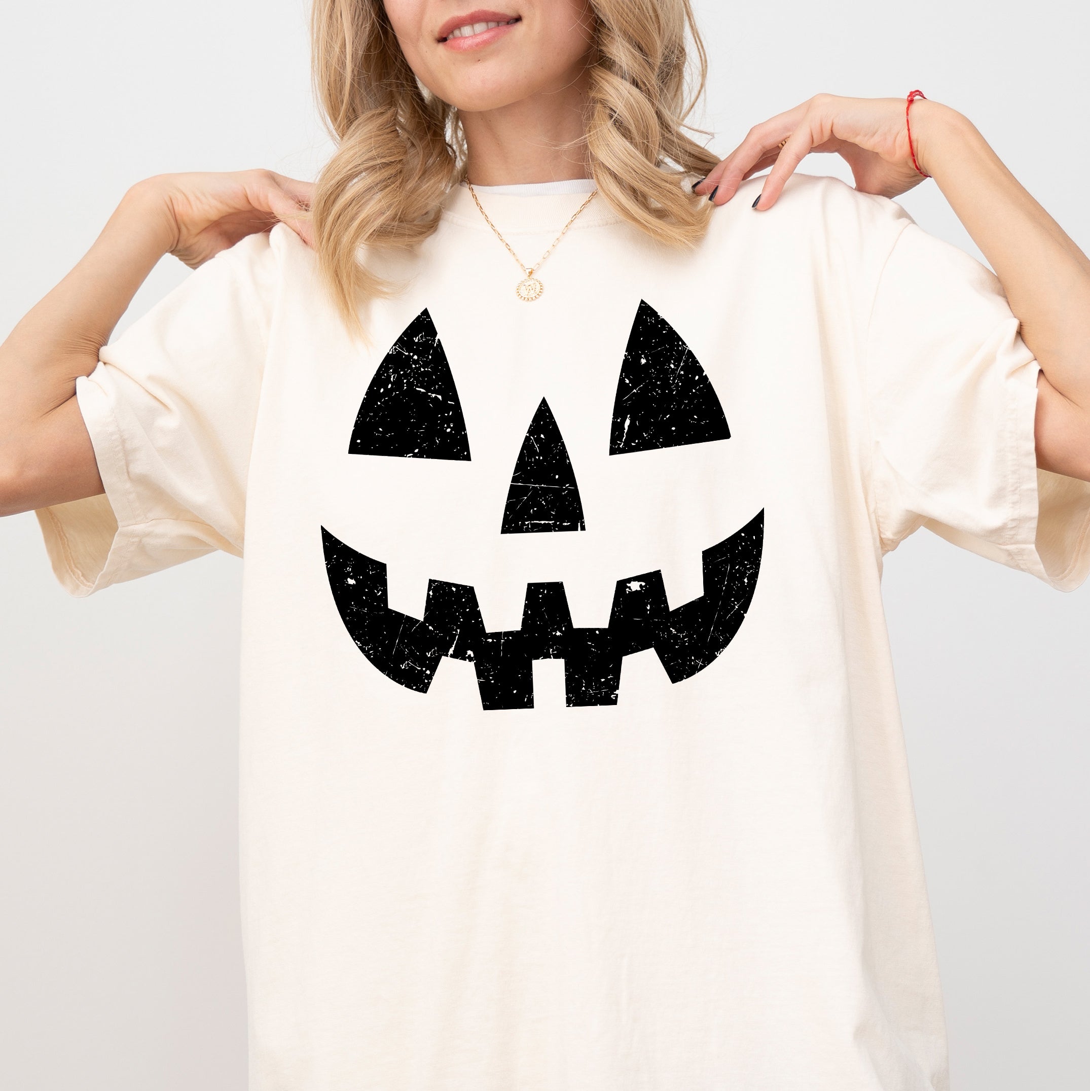 Jack-O-Lantern Halloween Spooky Trick Or Treat Witch Vintage Classic Comfort Colors Tee