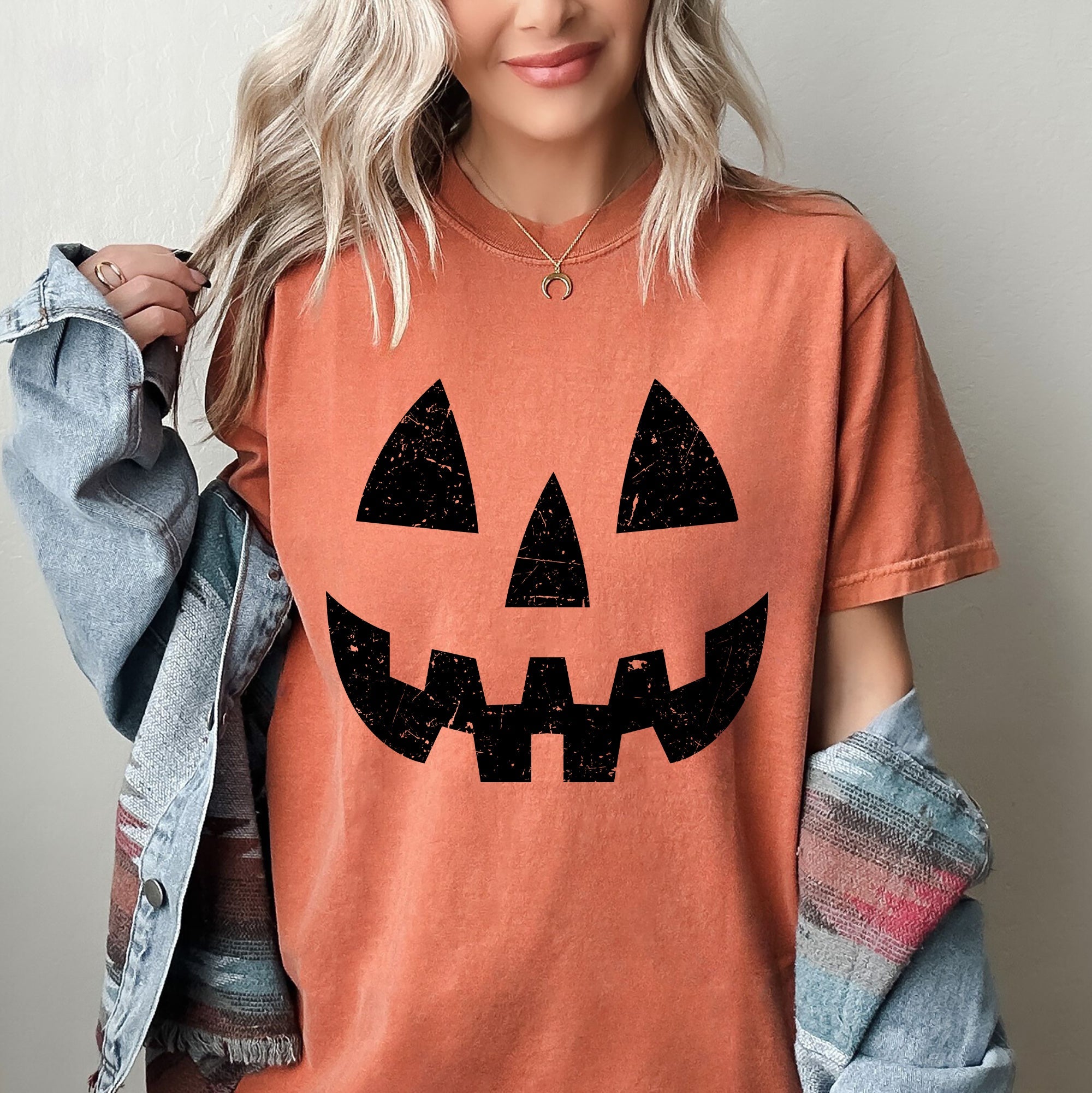 Jack-O-Lantern Halloween Spooky Trick Or Treat Witch Vintage Classic Comfort Colors Tee