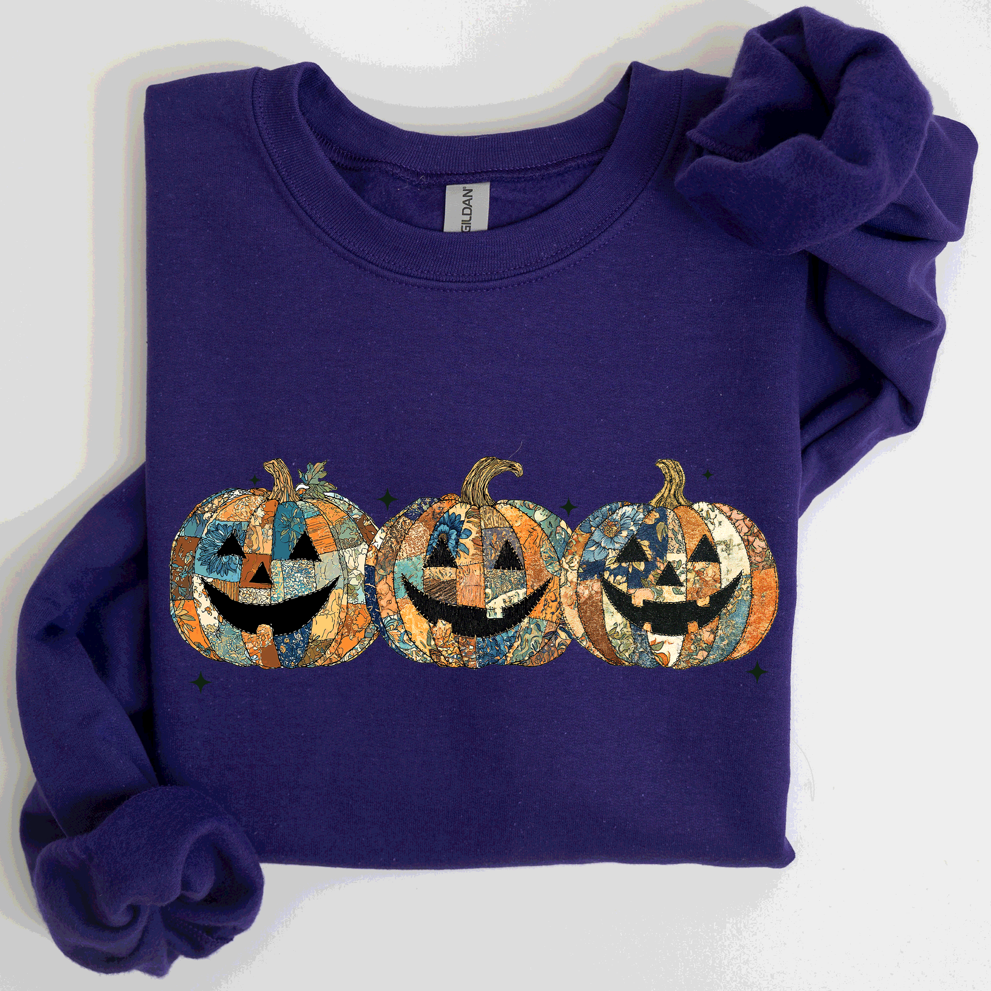 Jack O Lanterns Faux Quilt Pumpkin Halloween Autumn Festive Cozy Classic Sweatshirt
