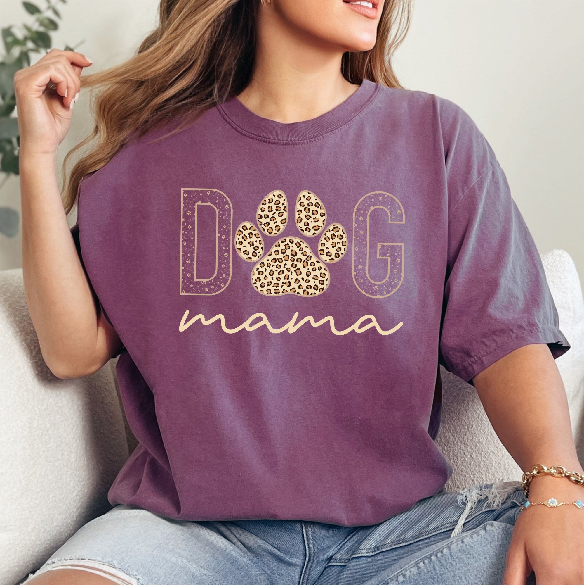 Dog Mama Retro Vintage Classic Cozy Dog Lover Art Print For Dog Parents And Friends Everywhere Comfort Colors Tee