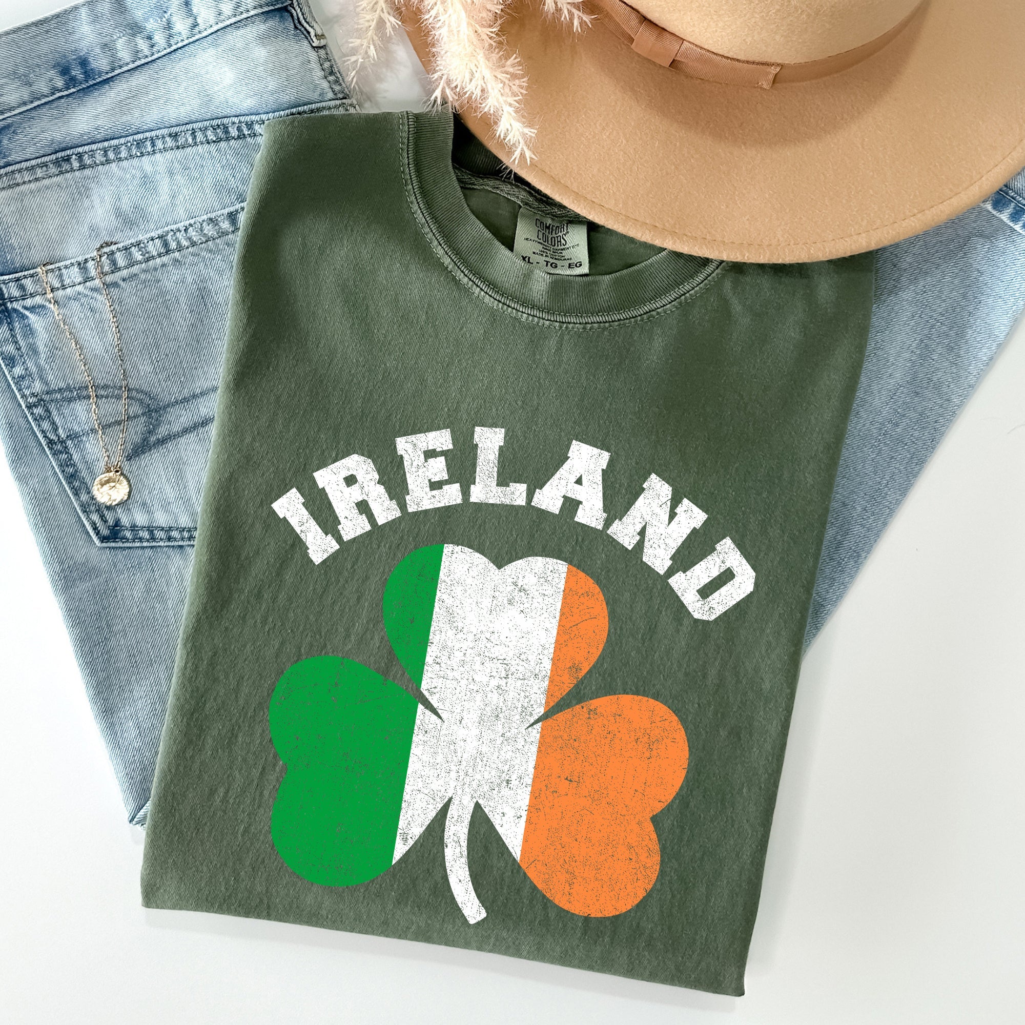 Ireland Shamrock Flag Vintage St Patrick's Day Irish Heritage Pride Comfort Colors Tee