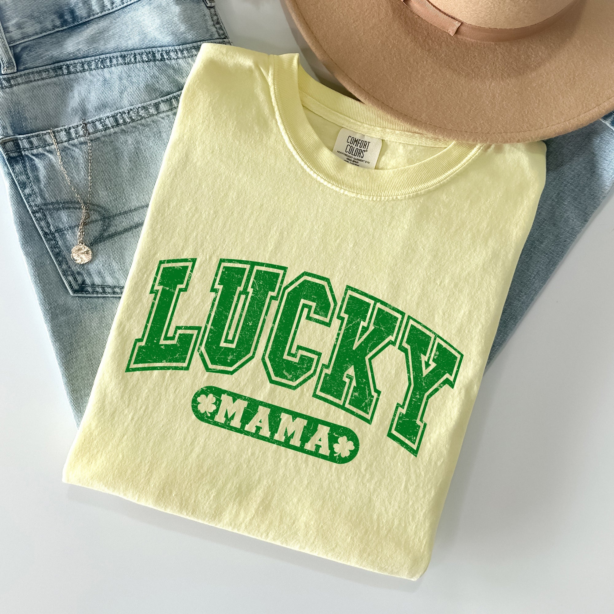 Lucky Mama Retro Vintage St Patrick's Day Irish Pride Celebration Comfort Colors Tee