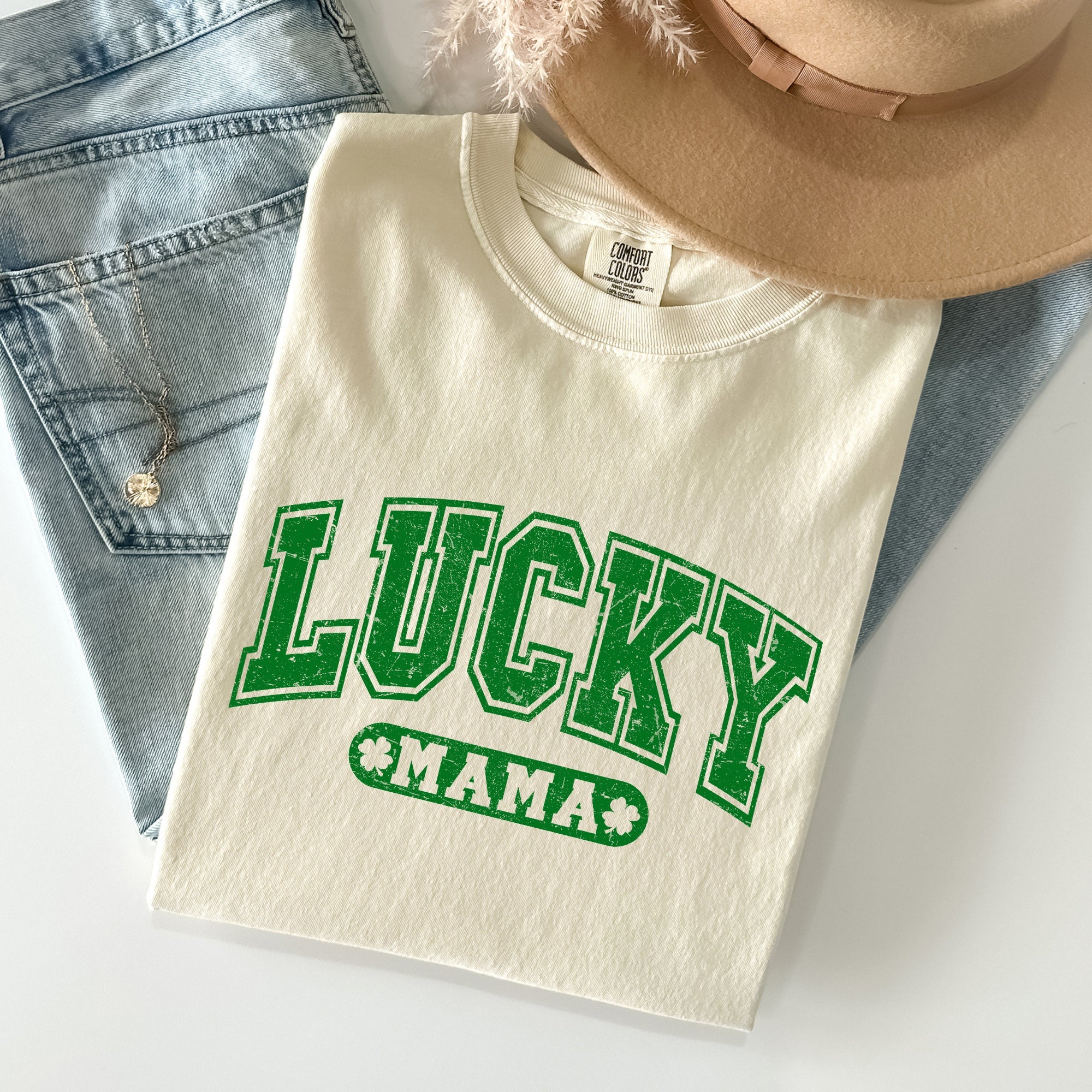 Lucky Mama Retro Vintage St Patrick's Day Irish Pride Celebration Comfort Colors Tee