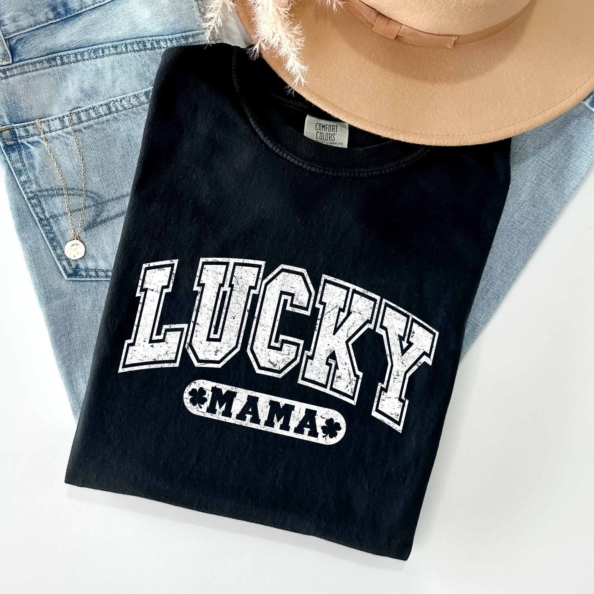 Lucky Mama Retro Vintage St Patrick's Day Irish Pride Celebration Comfort Colors Tee