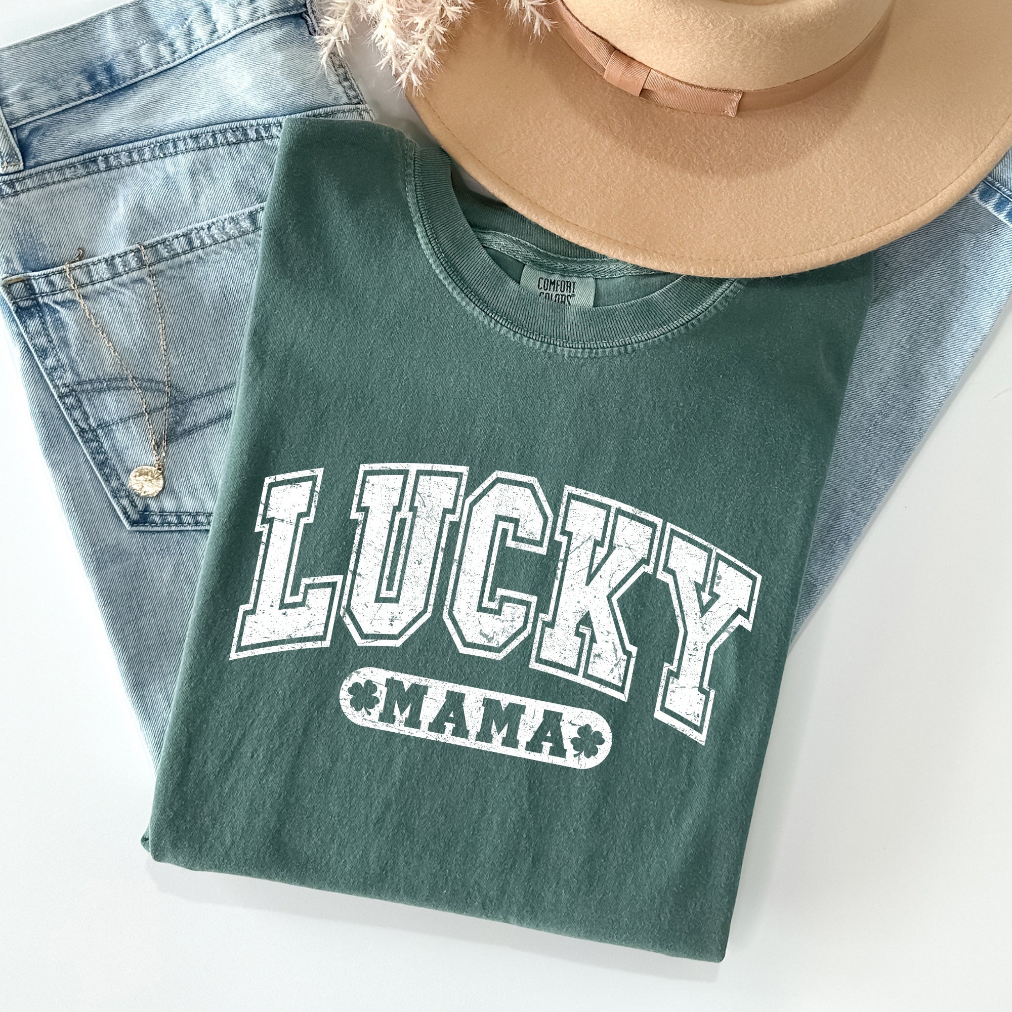 Lucky Mama Retro Vintage St Patrick's Day Irish Pride Celebration Comfort Colors Tee