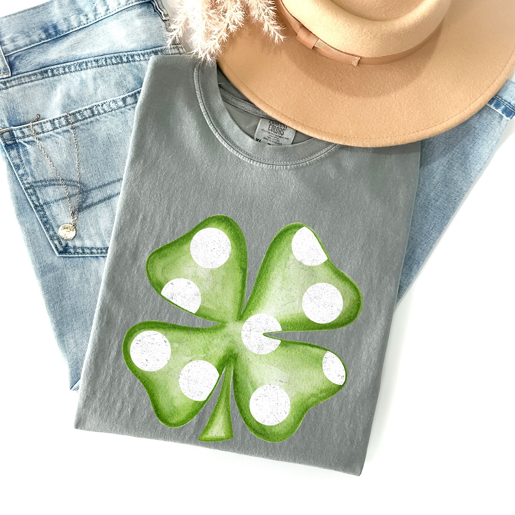 Polka Dot Shamrock Retro Vintage St Patrick's Day Celebration Comfort Colors Tee