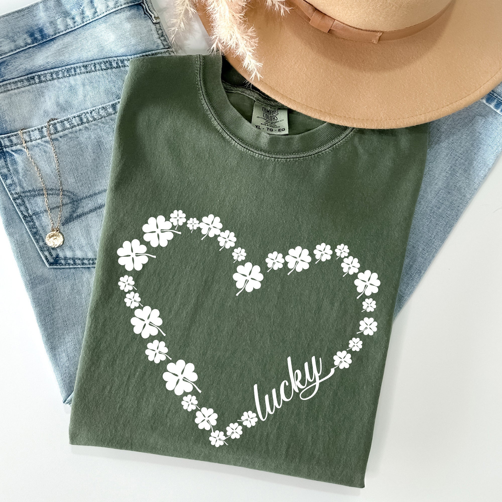 Shamrock Heart Lucky St Patrick's Day Vintage Shamrock Themed Comfort Colors Tee