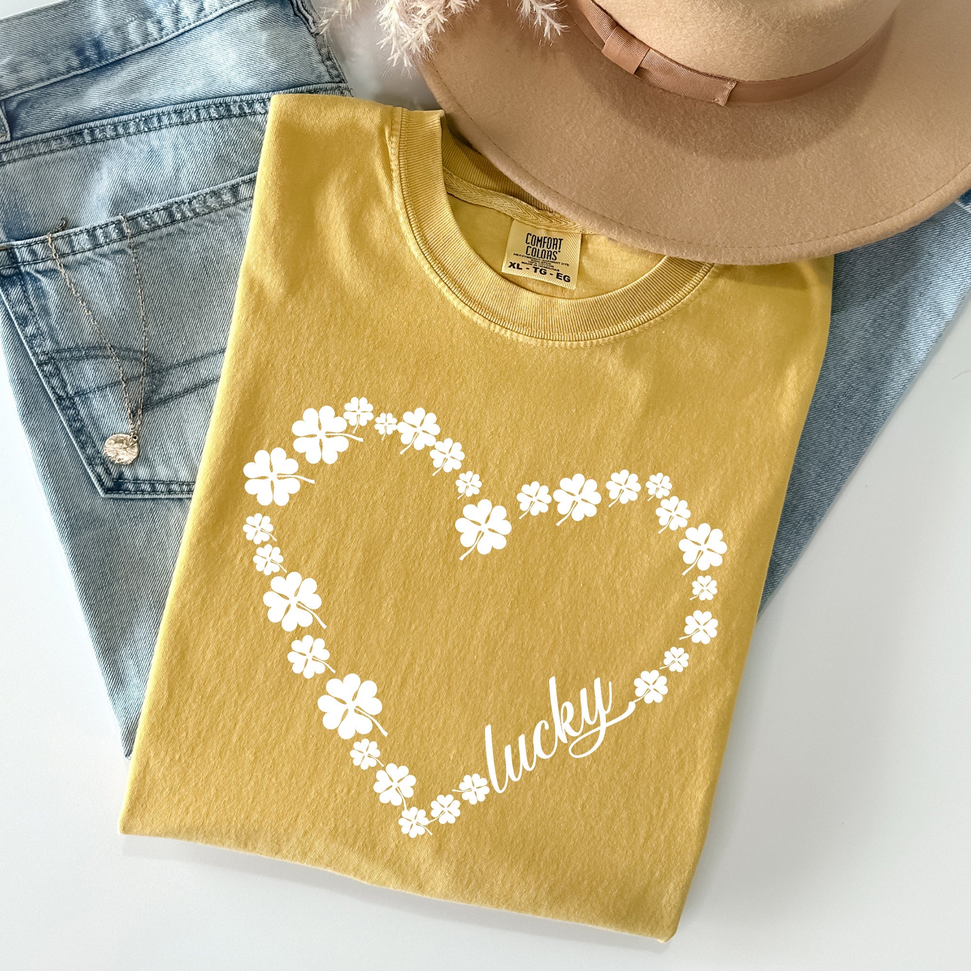 Shamrock Heart Lucky St Patrick's Day Vintage Shamrock Themed Comfort Colors Tee