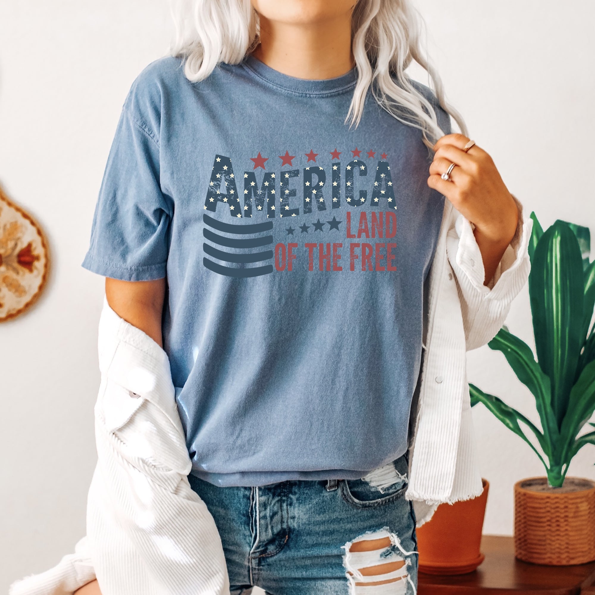 America Flag Americana Land Of The Free Patriotic USA Vintage Distressed Pride Comfort Colors Tee