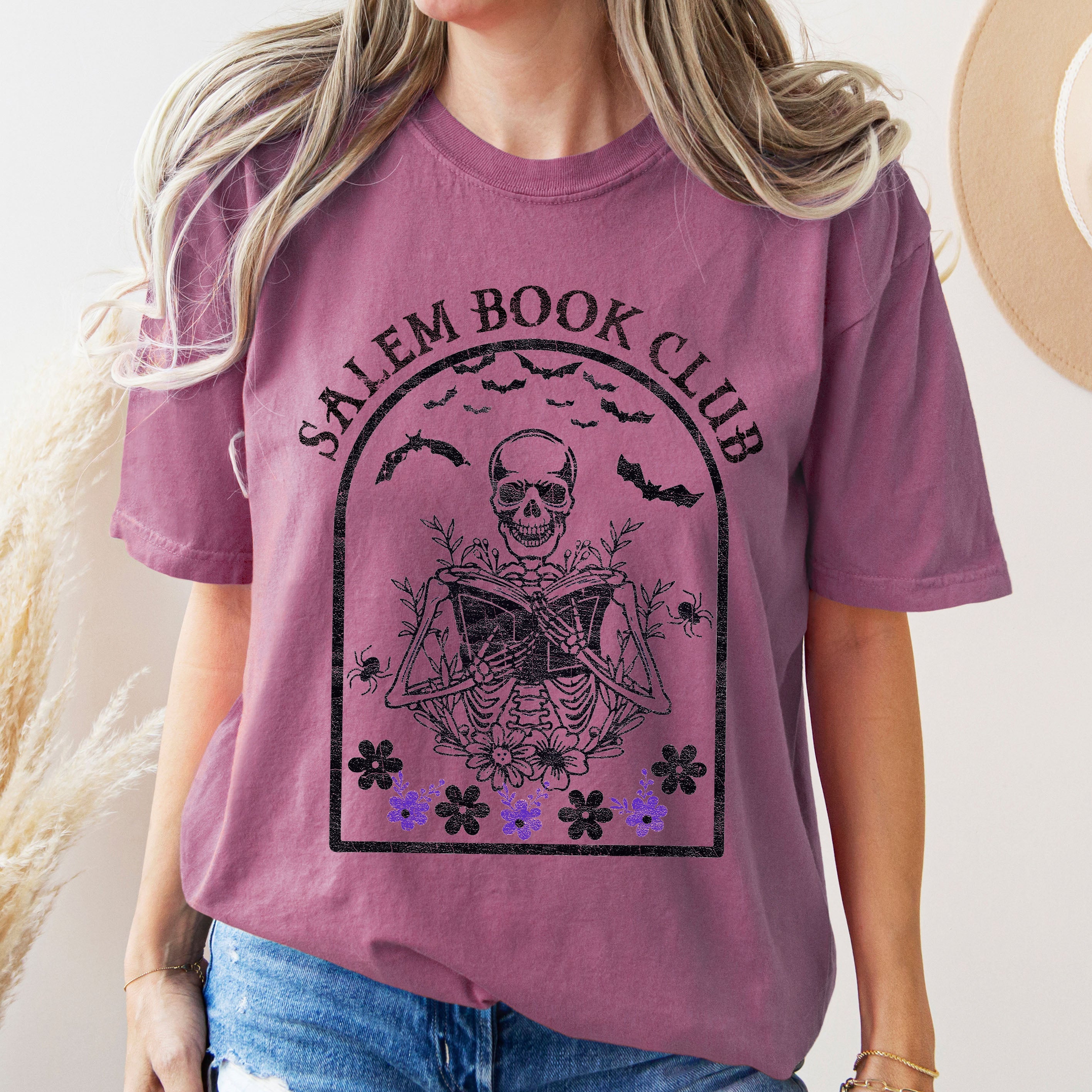 Salem Book Club Funny Skeleton Retro Aesthetic Vintage Graphic Comfort Colors Tee