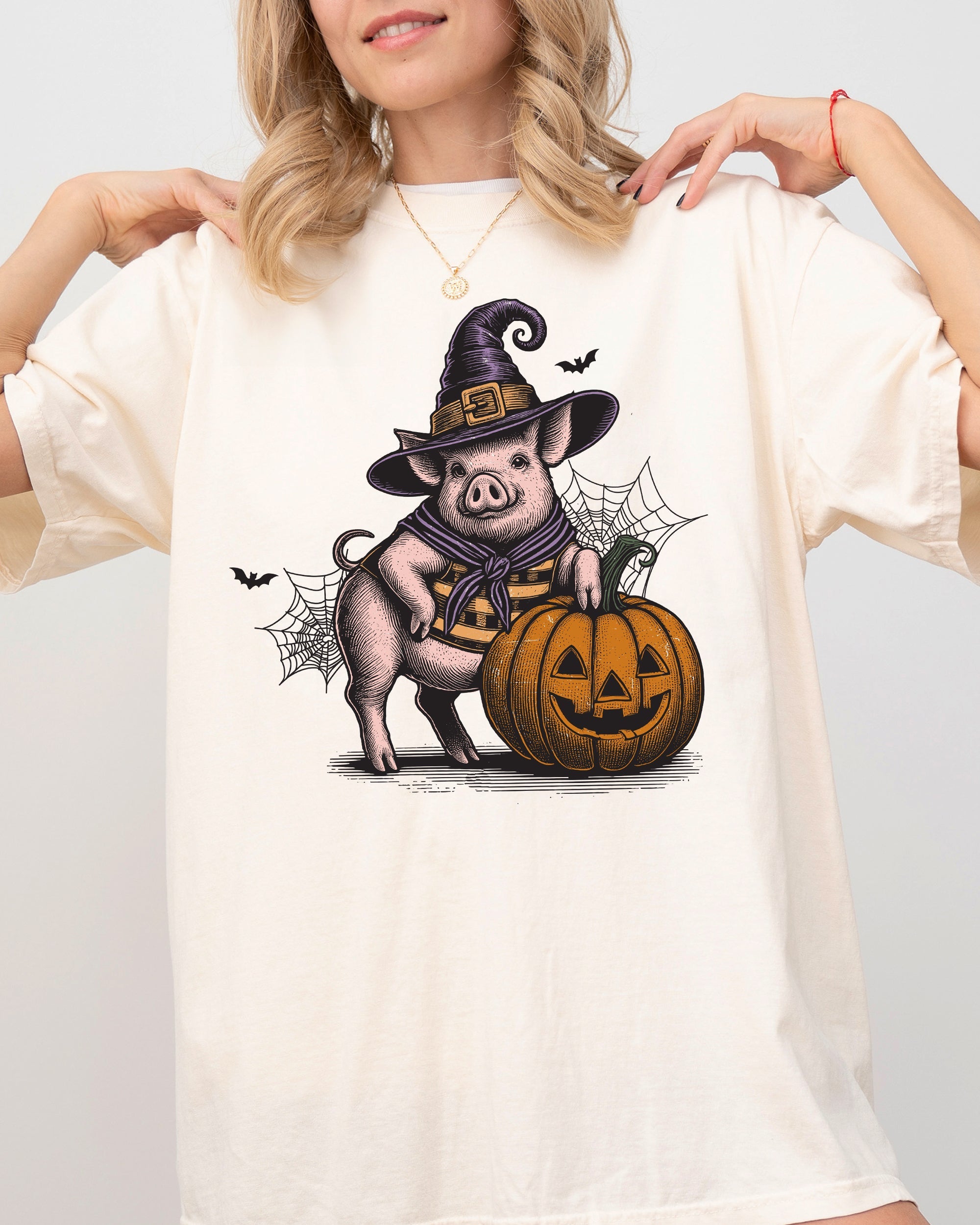Pig Lover Vintage Farm Ghost Witch Halloween Costume Meme Pop Culture Comfort Colors Tee