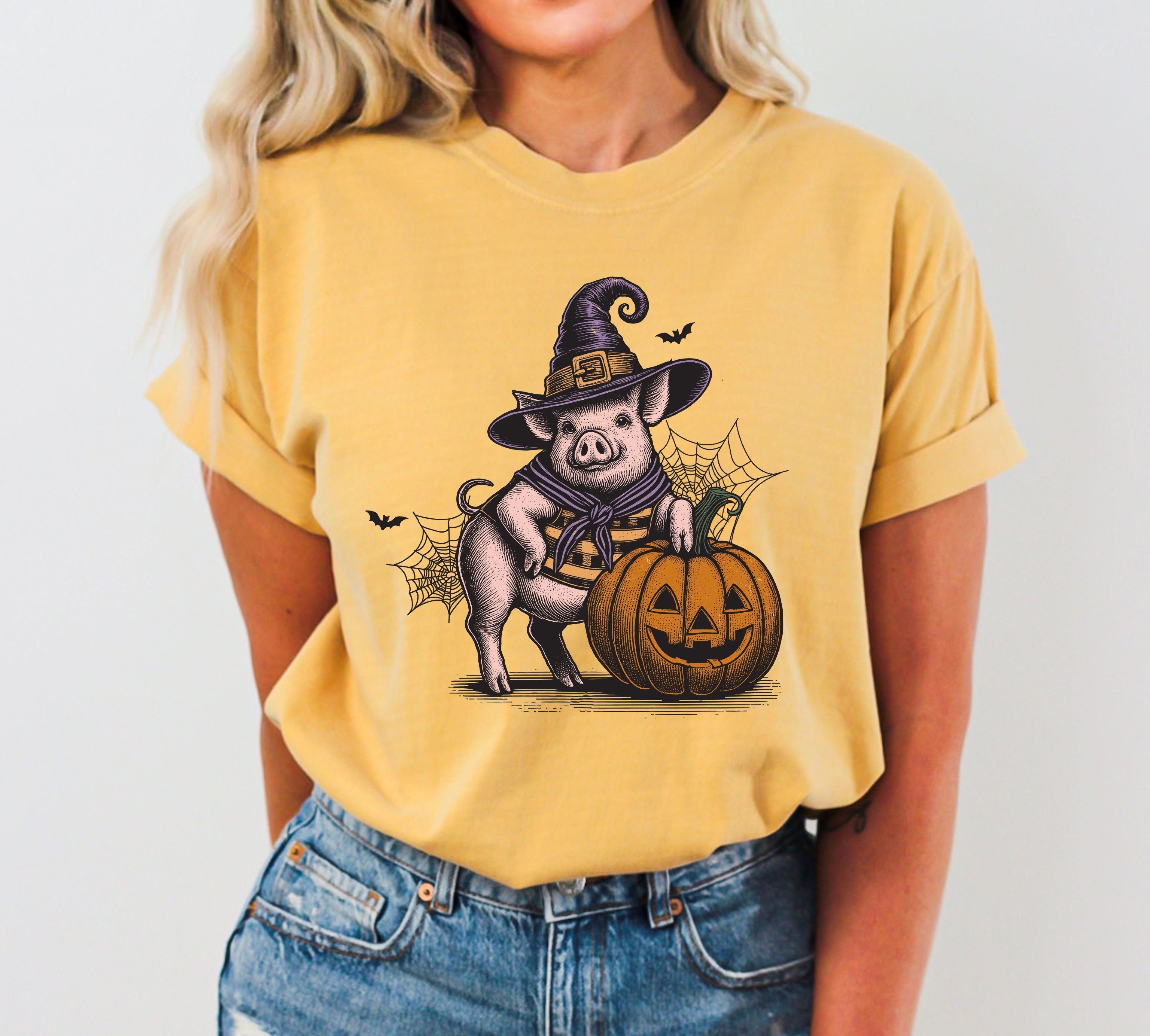 Pig Lover Vintage Farm Ghost Witch Halloween Costume Meme Pop Culture Comfort Colors Tee