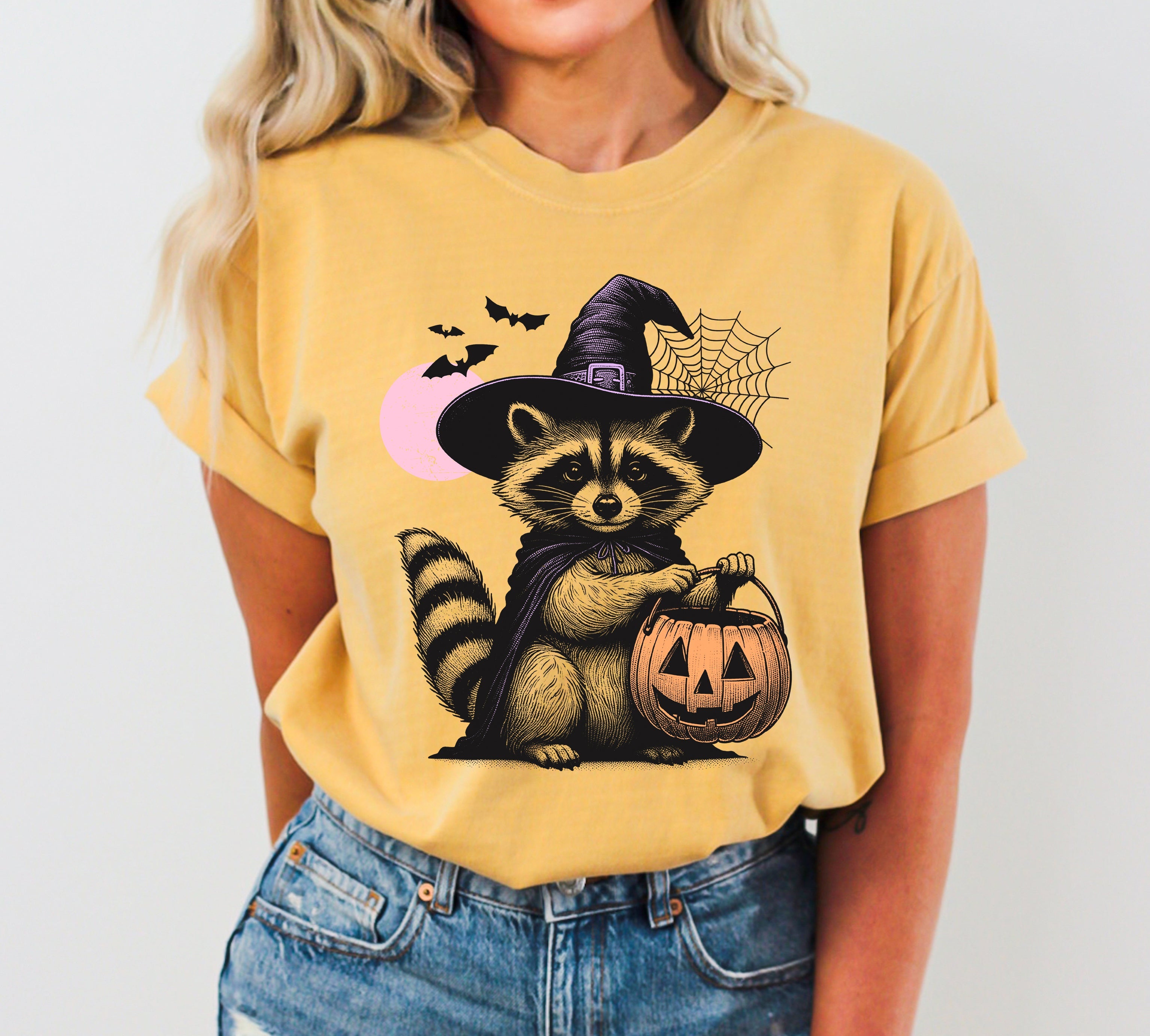 Raccoon Animal Lover Vintage Farm Ghost Western Witch Aesthetic Meme Halloween Costume Comfort Colors Tee