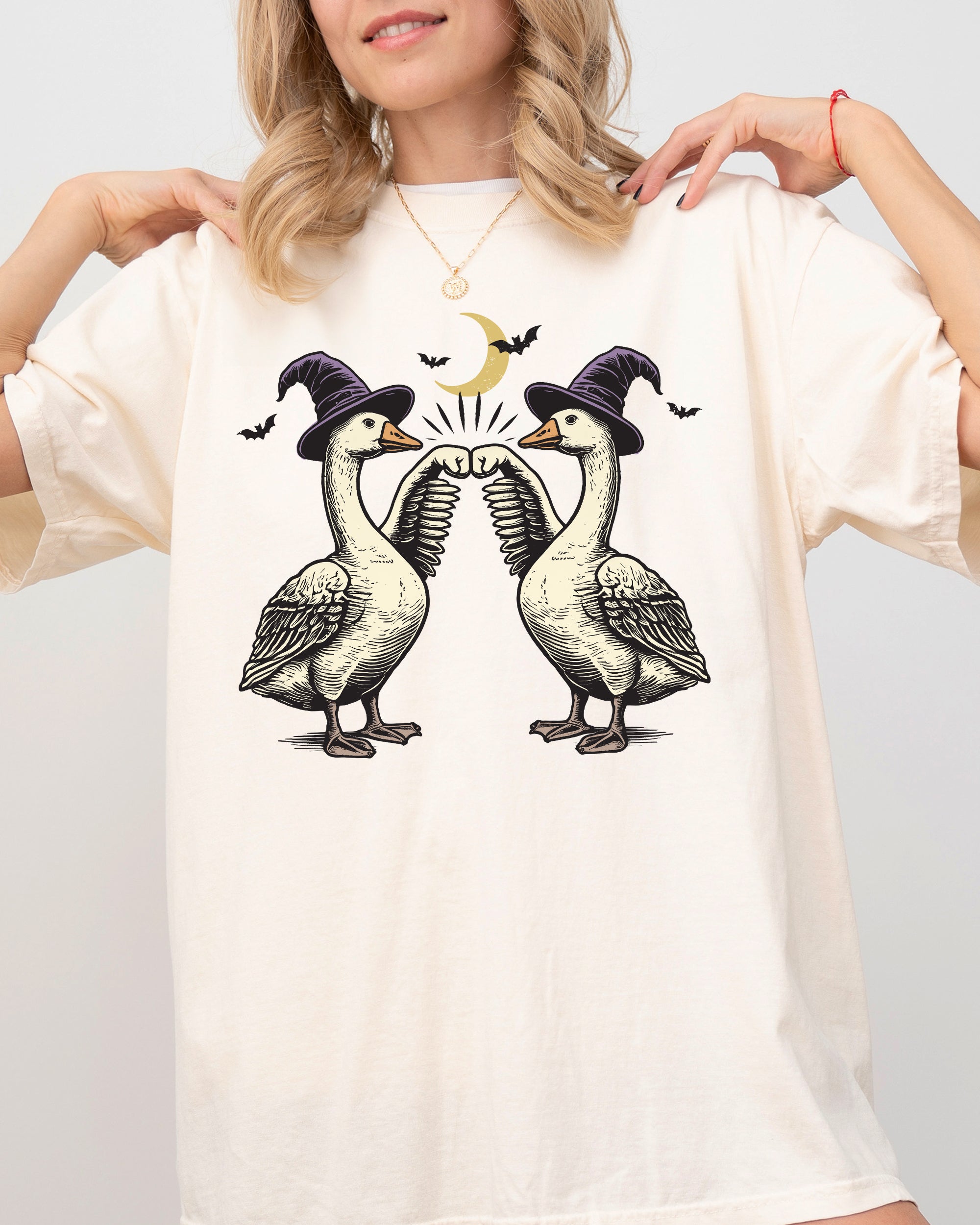 Geese Duck Vintage Ghost Western Witch Halloween Costume Graphic Comfort Colors Tee