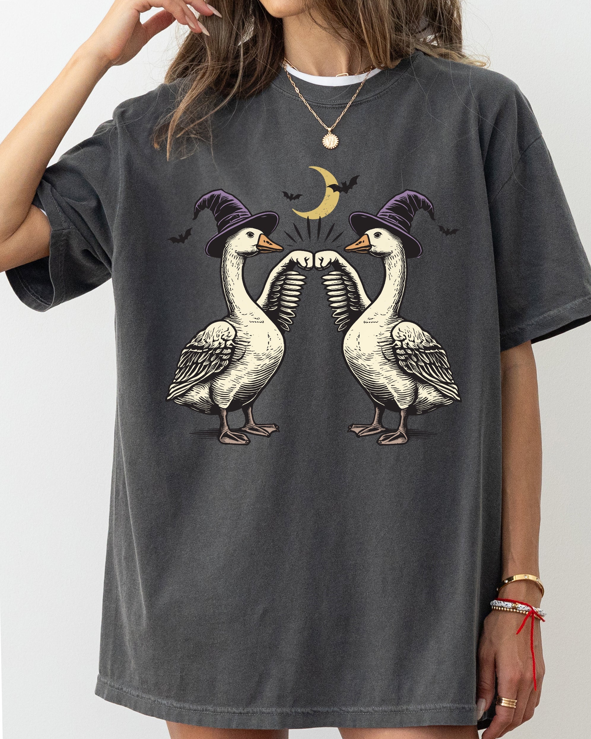 Geese Duck Vintage Ghost Western Witch Halloween Costume Graphic Comfort Colors Tee