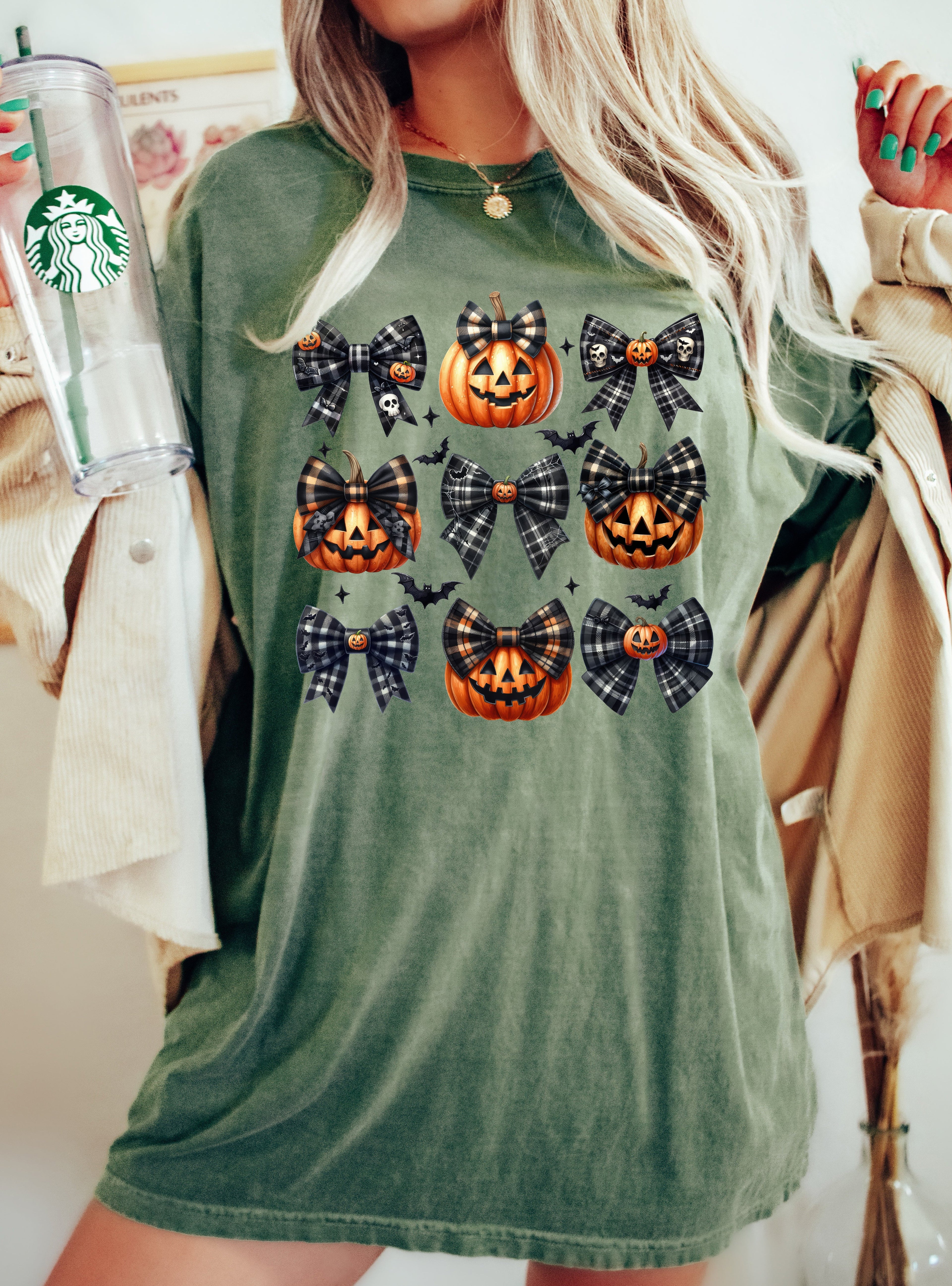 Pumpkin Bow Coquette Witch Vintage Western Halloween Meme Costume Comfort Colors Tee