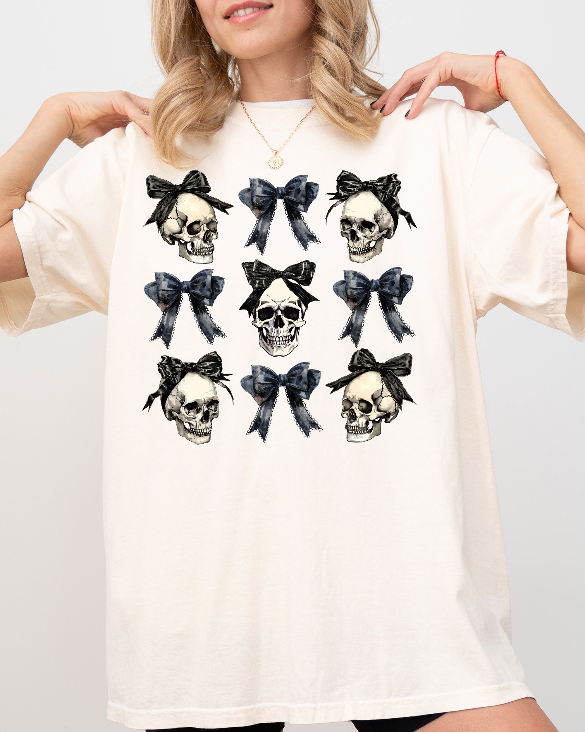 Skull Bow Coquette Vintage Western Witch Aesthetic Meme Halloween Costume Comfort Colors Tee