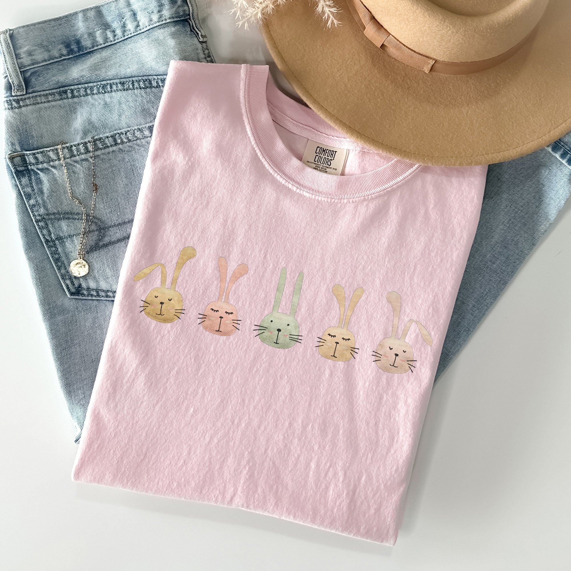 Cute Rabbits In A Row Easter Themed Vintage Print For Spring Comfort Colors Tee