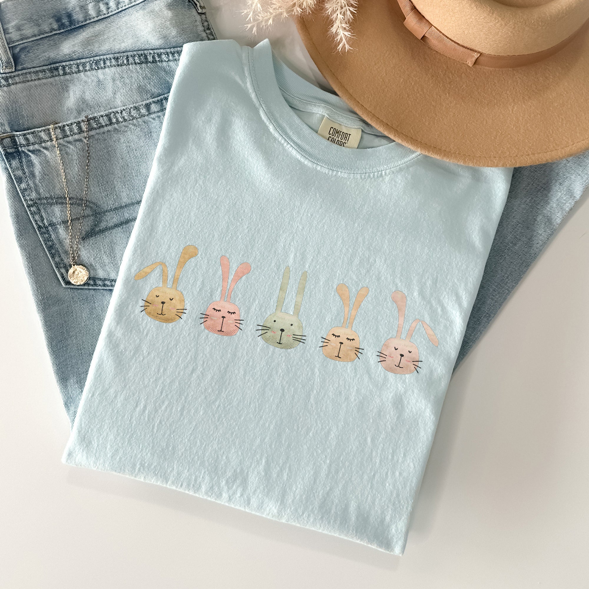 Cute Rabbits In A Row Easter Themed Vintage Print For Spring Comfort Colors Tee