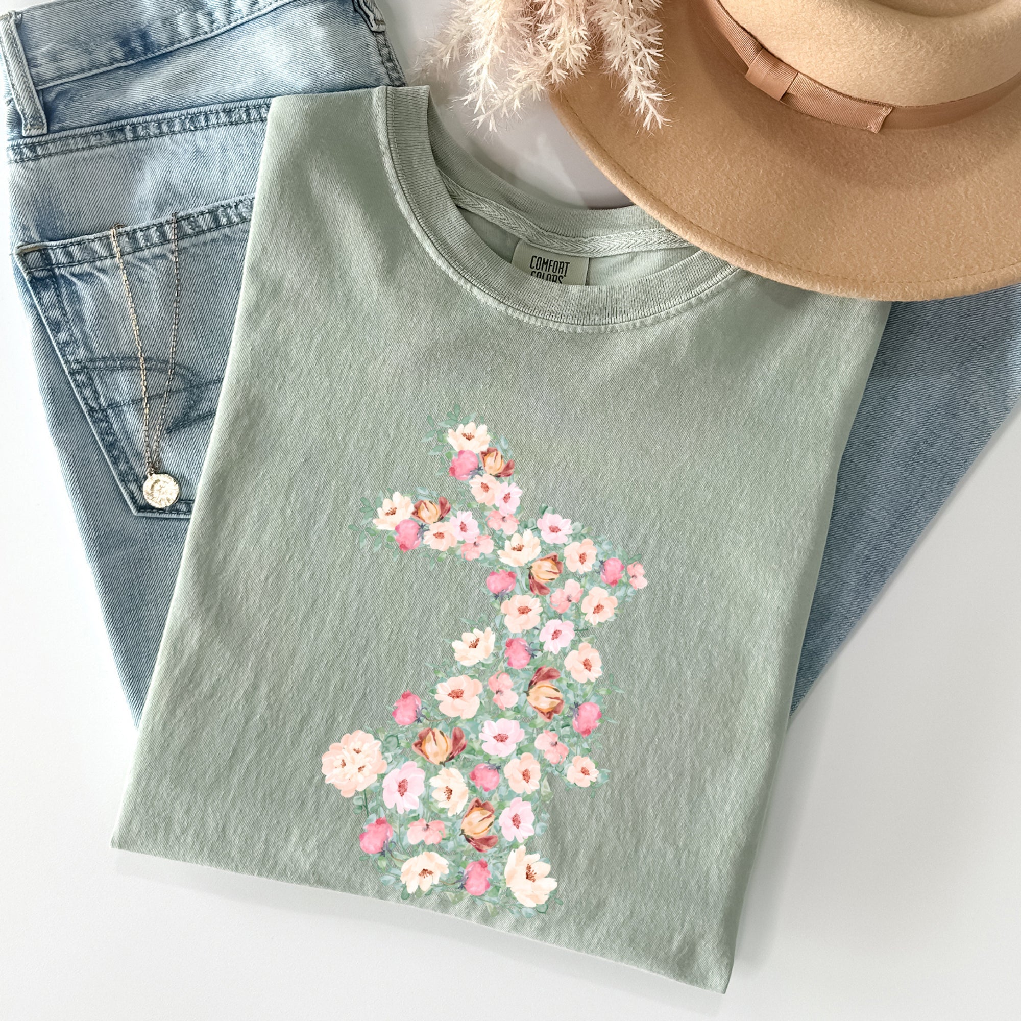 Floral Print Rabbit Easter Scene Vintage Spring Meadow Illustration Comfort Colors Tee