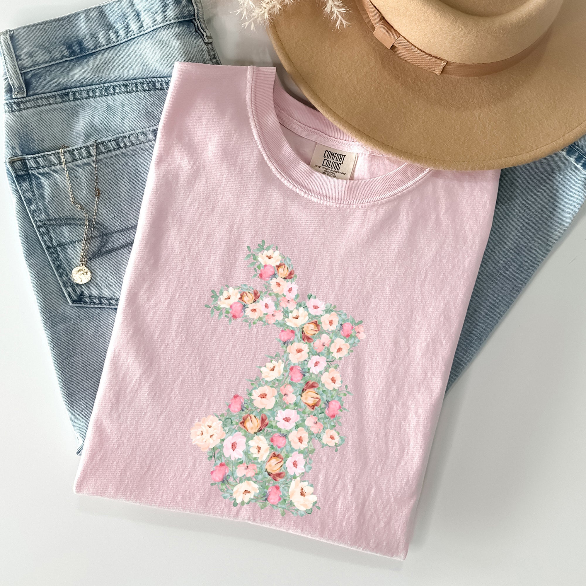 Floral Print Rabbit Easter Scene Vintage Spring Meadow Illustration Comfort Colors Tee