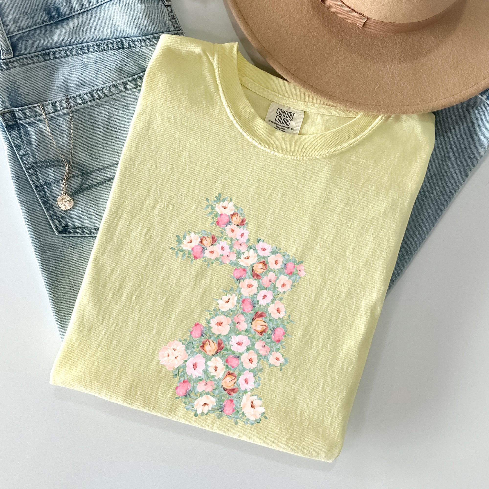 Floral Print Rabbit Easter Scene Vintage Spring Meadow Illustration Comfort Colors Tee