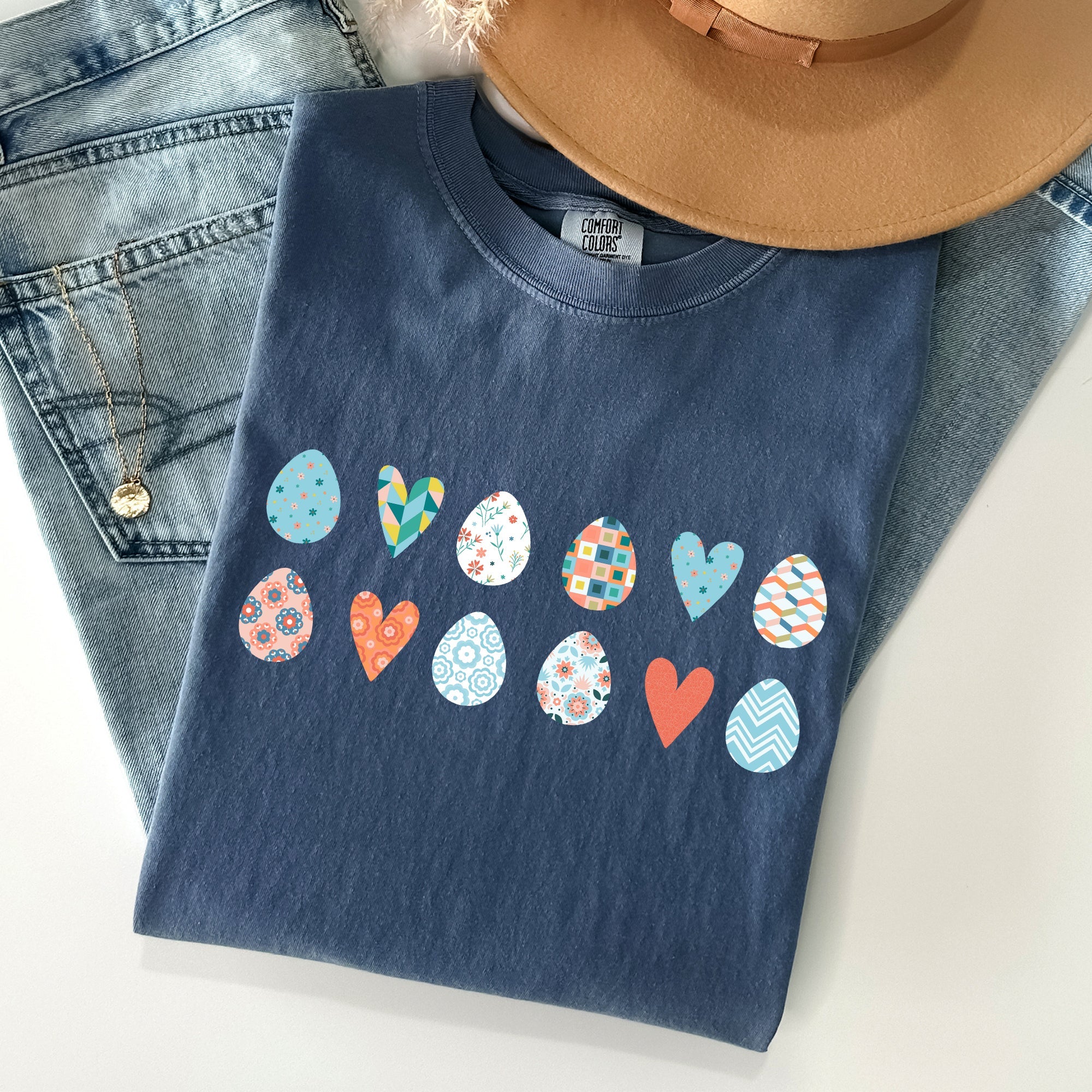 Hearts And Eggs Colorful Easter Celebration Design Vintage Style Art Print Comfort Colors Tee