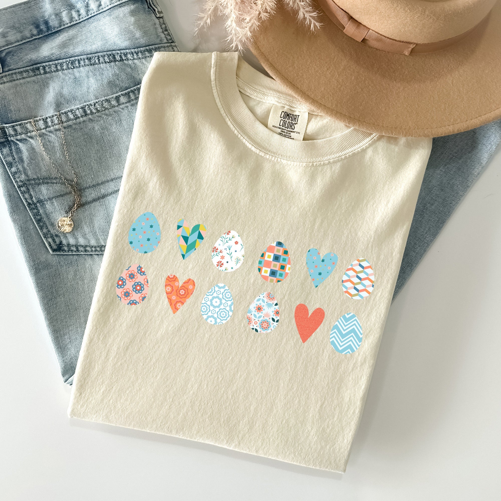 Hearts And Eggs Colorful Easter Celebration Design Vintage Style Art Print Comfort Colors Tee