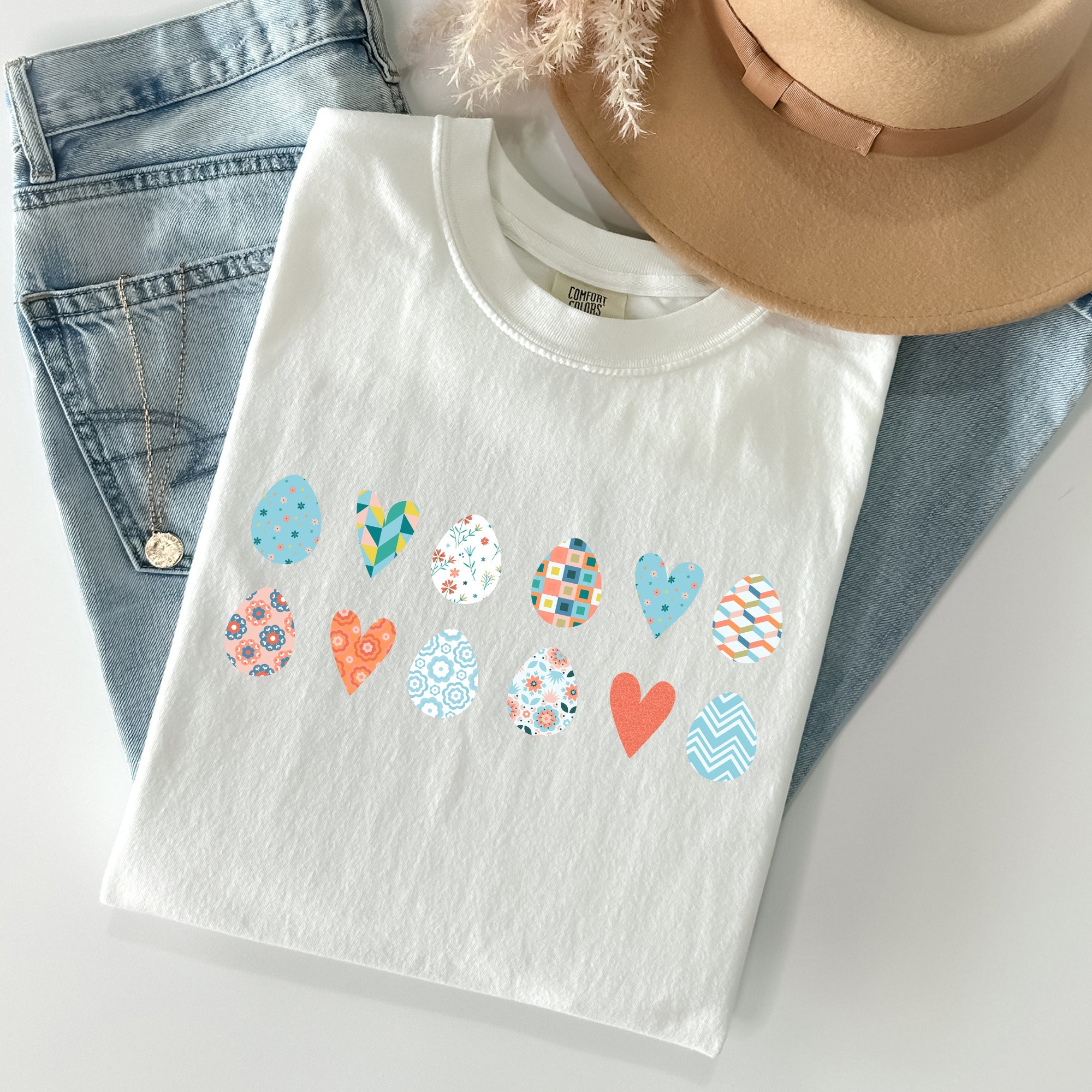 Hearts And Eggs Colorful Easter Celebration Design Vintage Style Art Print Comfort Colors Tee