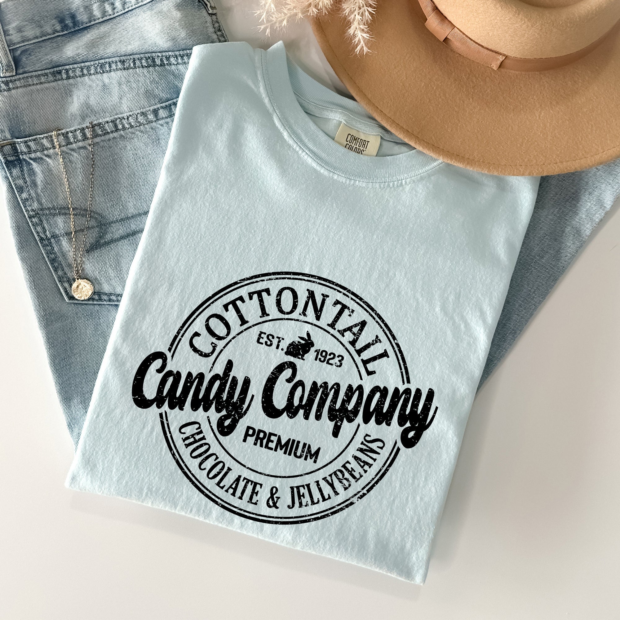 Cottontail Candy Company Retro Sign Easter Vintage Classic Artwork Comfort Colors Tee